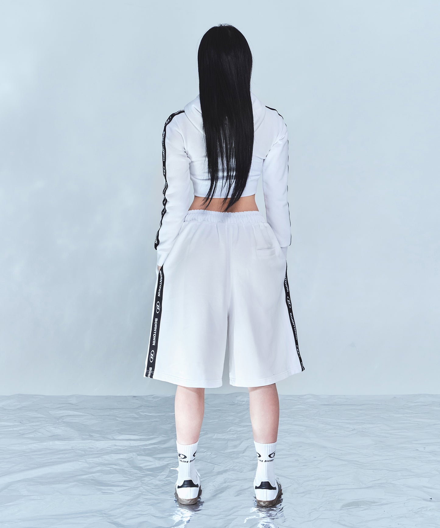 CHROME B BLACK LINE HALF PANTS LONG VER [WHITE]