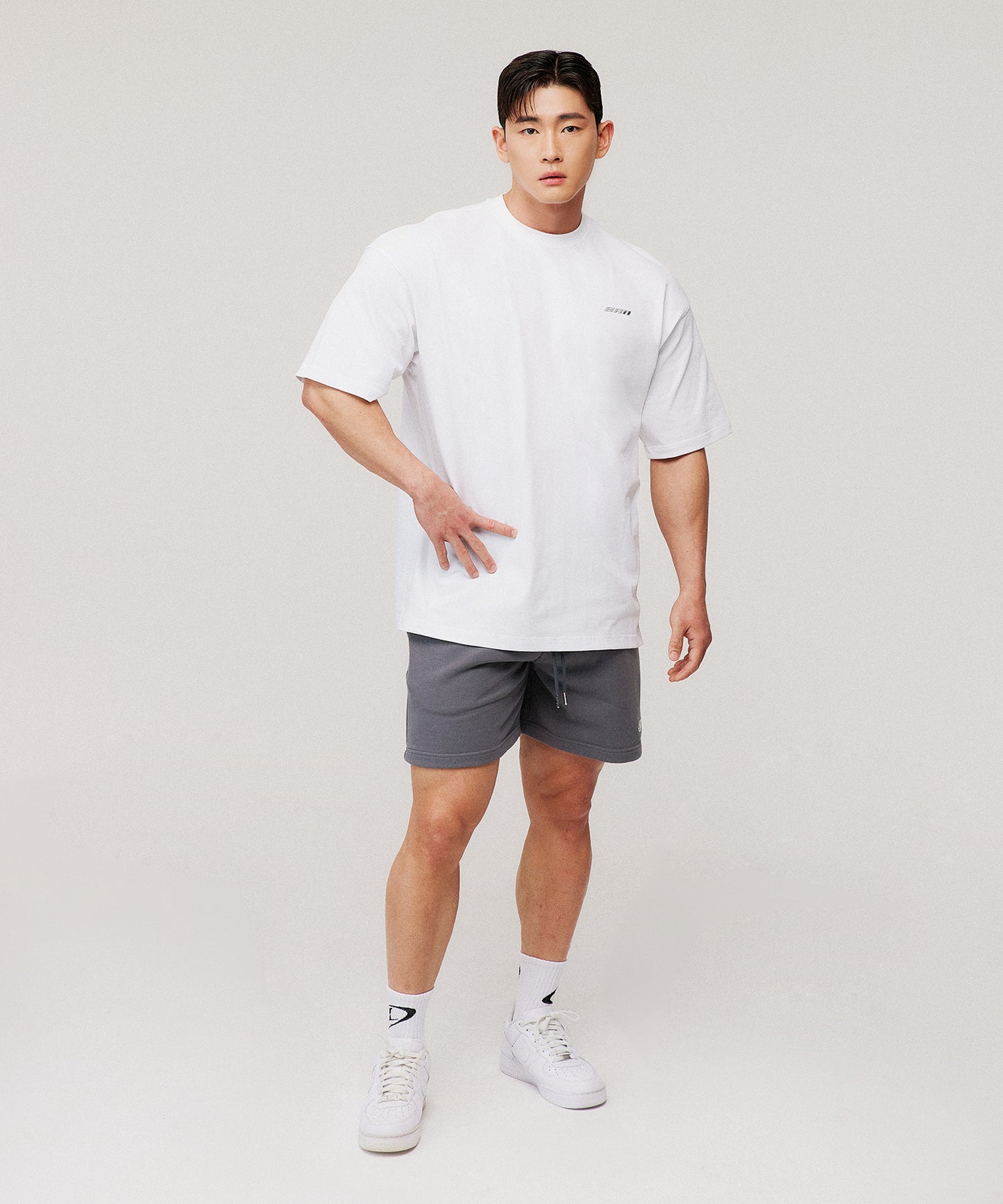 SILVER BRN SEMI OVER FIT T-SHIRTS [WHITE]