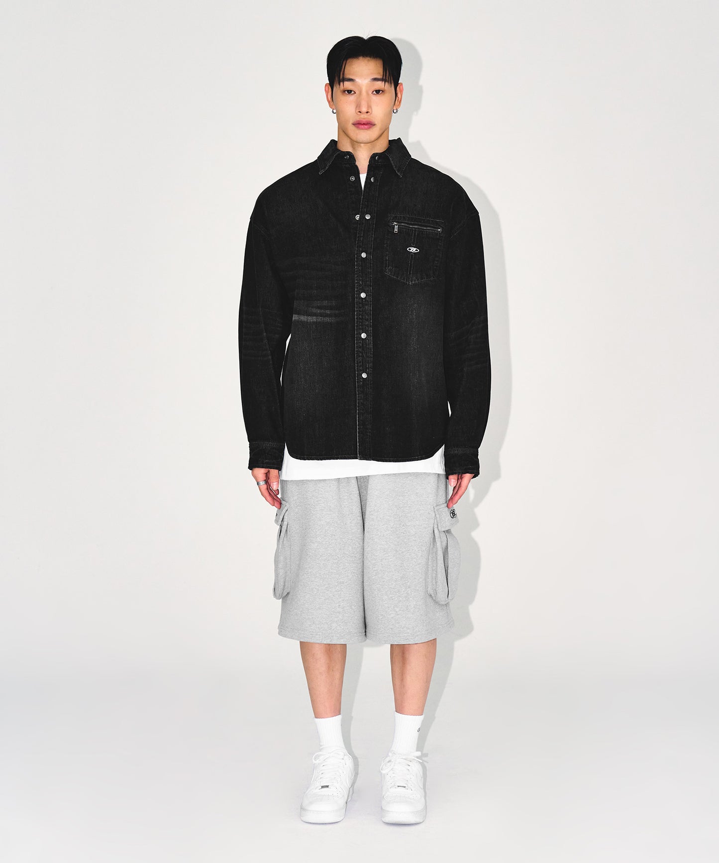 WASHED DENIM OVER FIT SHIRTS [BLACK DENIM]