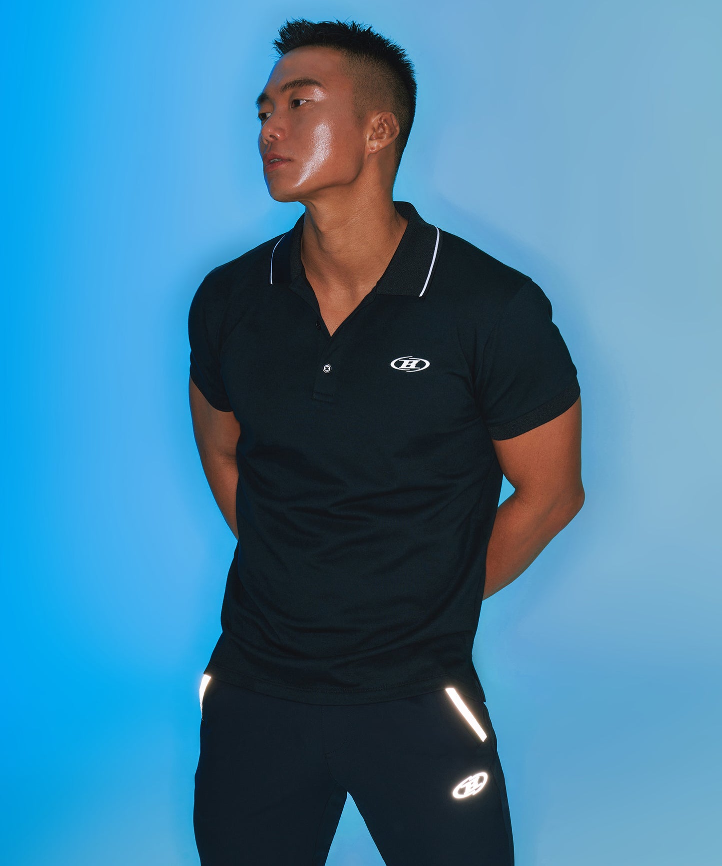 MUSCLE FIT COLLAR T-SHIRTS [BLACK]