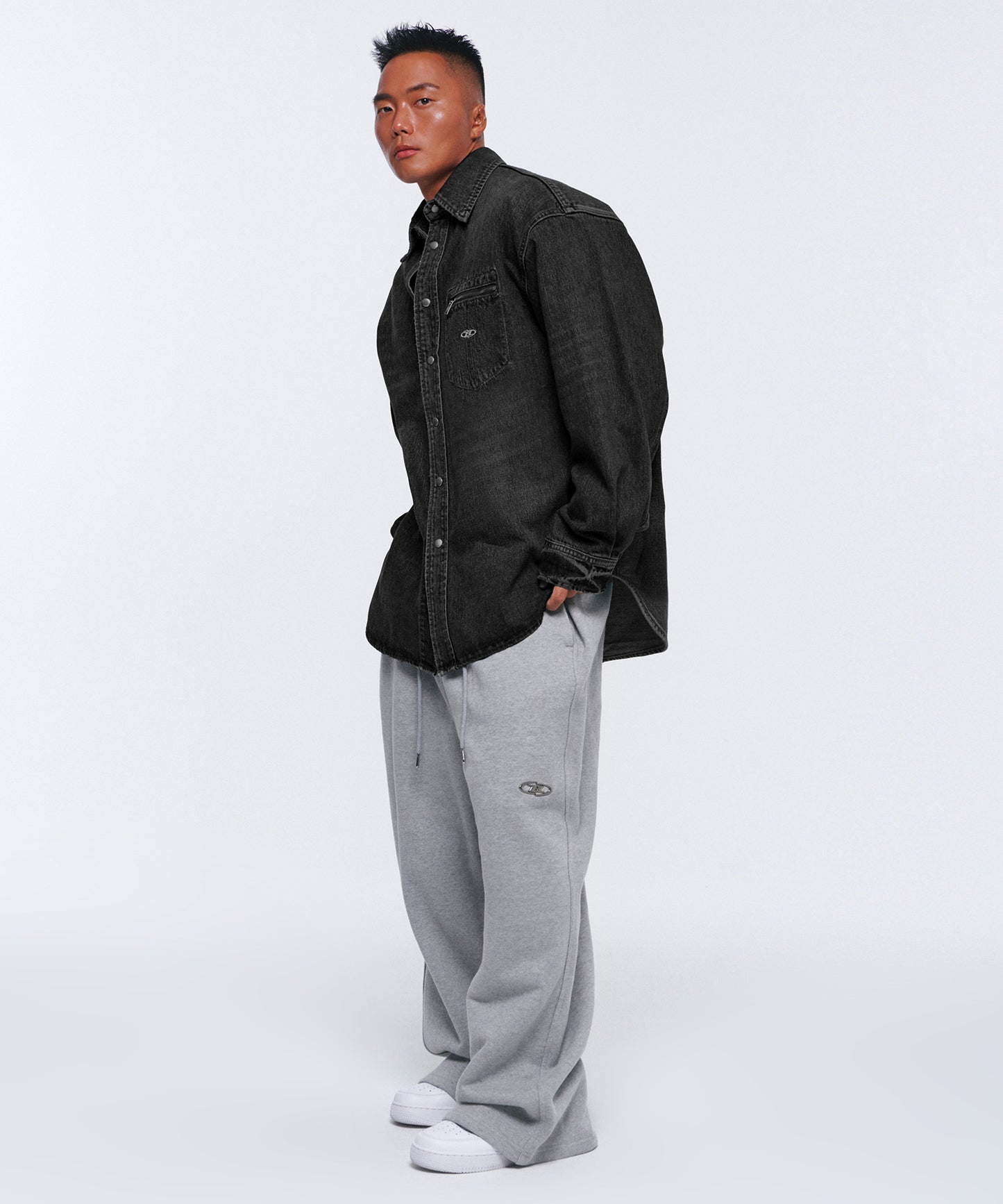 WASHED DENIM OVER FIT SHIRTS [BLACK DENIM]
