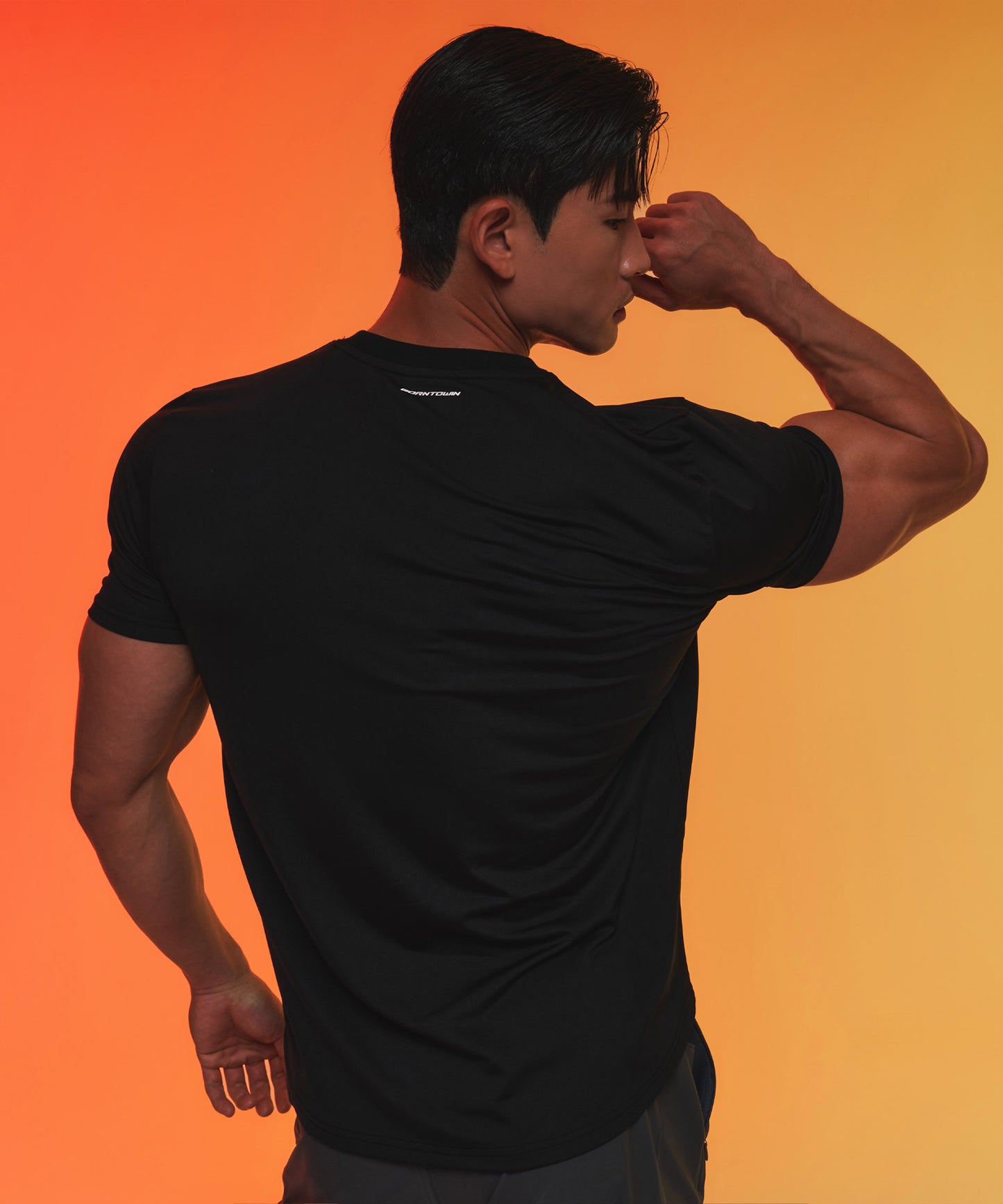 QUICK DRY SEMI MUSCLE FIT T-SHIRTS [BLACK]