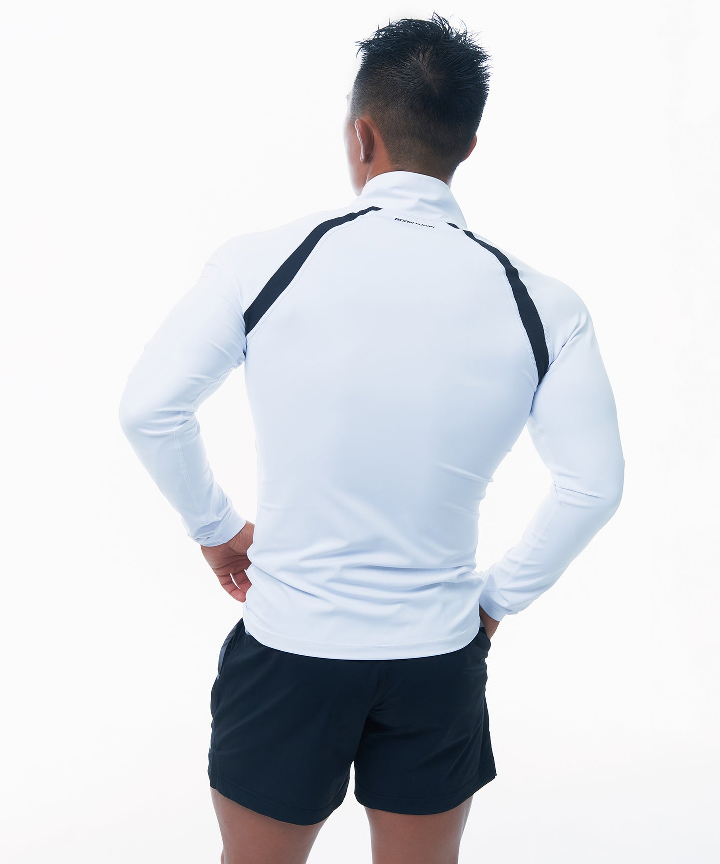 BRN MUSCLE FIT HALF ZIP-UP LONGSLEEVE [WHITE]