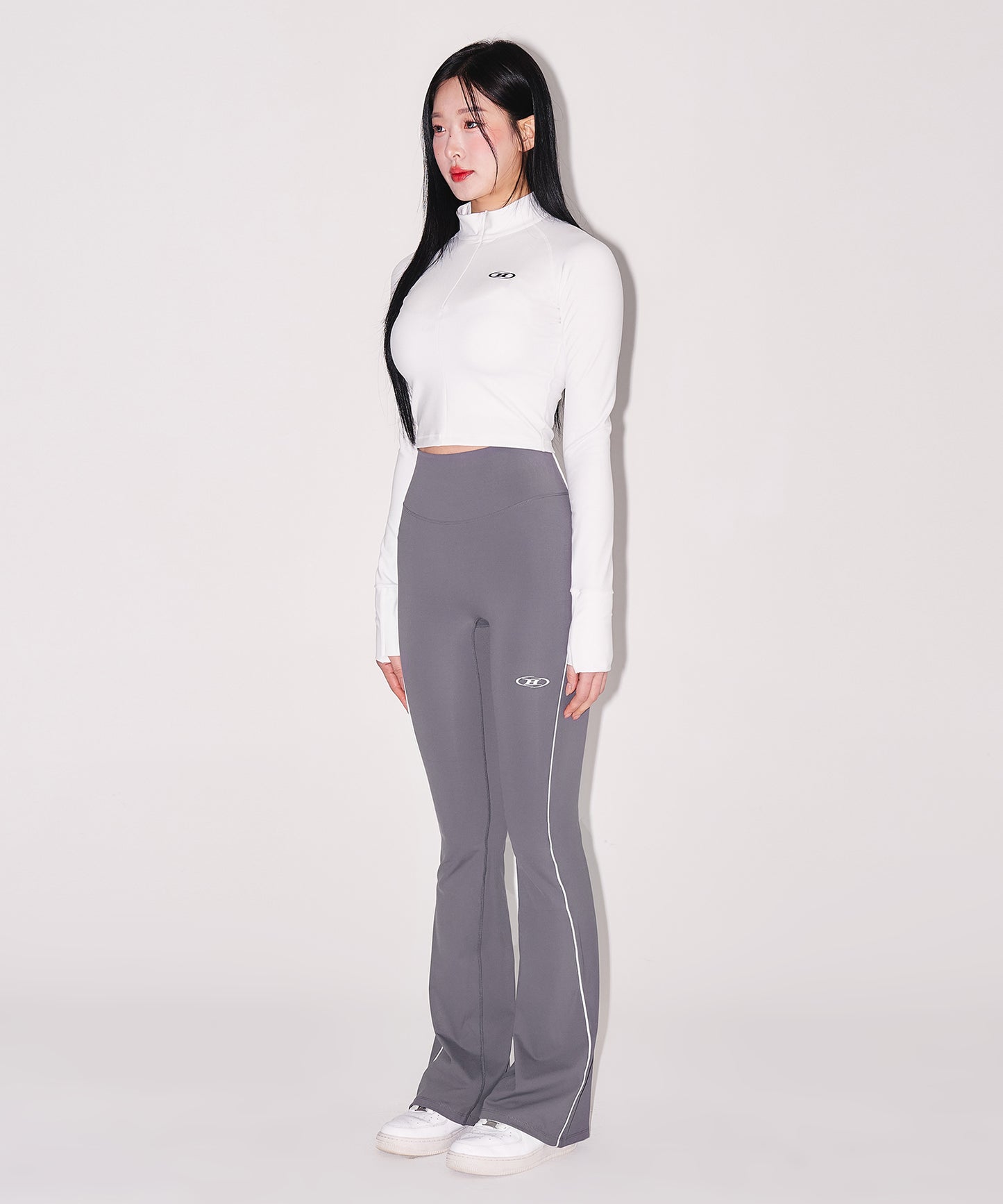 W SYMBOL B MESH HALF ZIP-UP LONG SLEEVE [WHITE]
