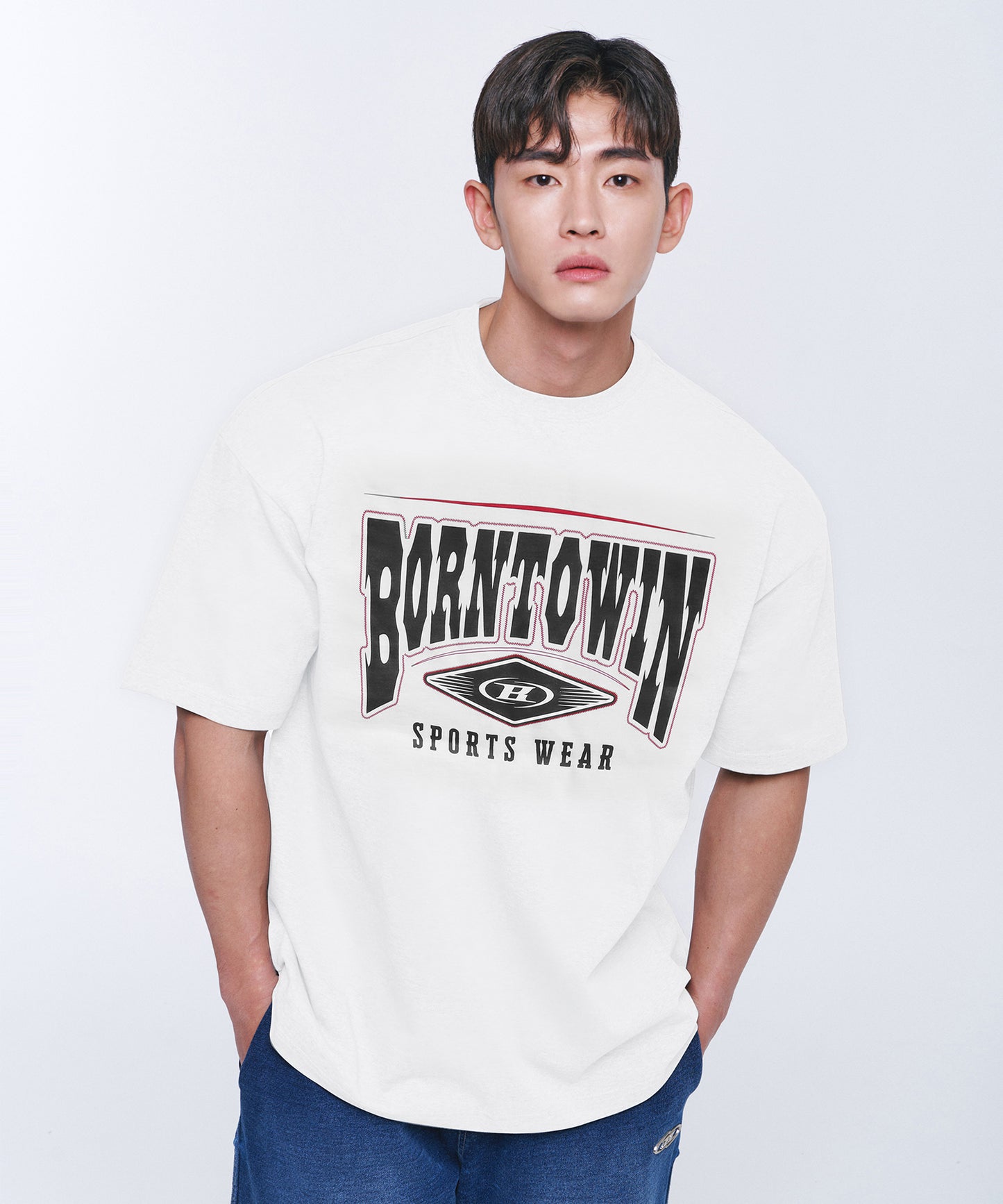 SQUARE ARCH SEMI OVER FIT T-SHIRTS [WHITE]