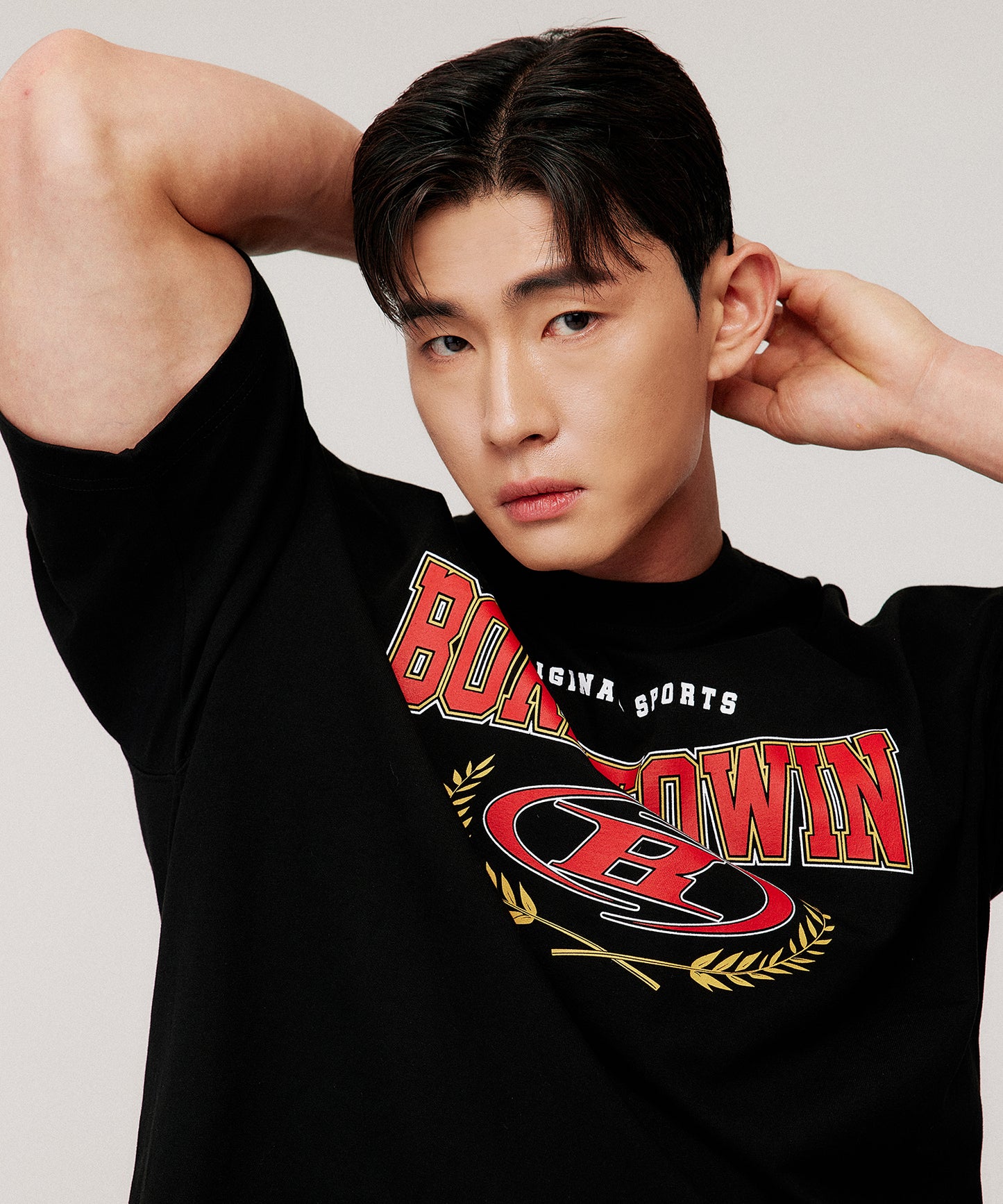 IN STOCK* SYMBOL B VICTORY SEMI OVER FIT T-SHIRTS [BLACK]