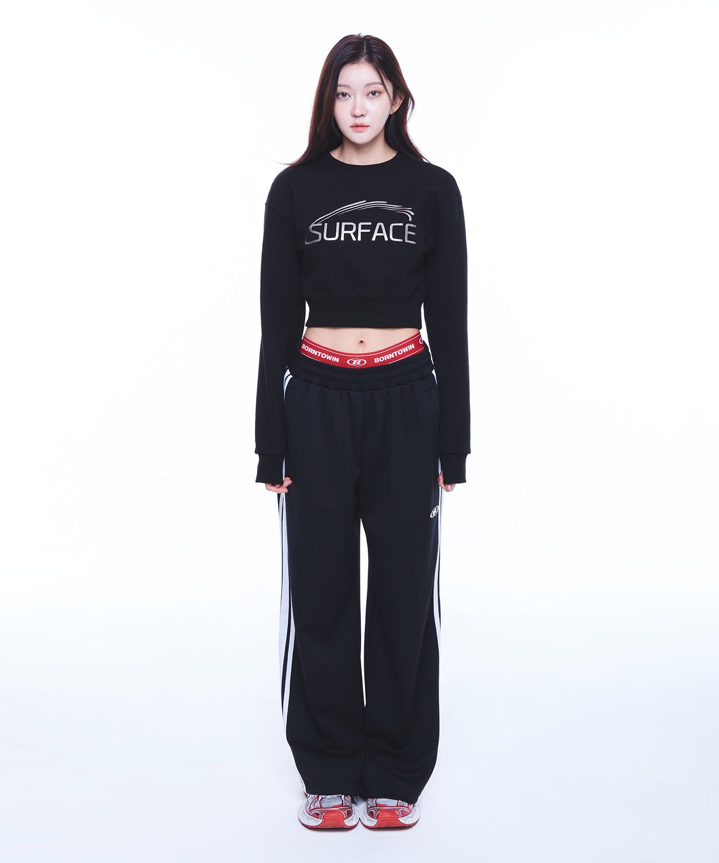 SURFACE CROP SWEATSHIRTS [BLACK]