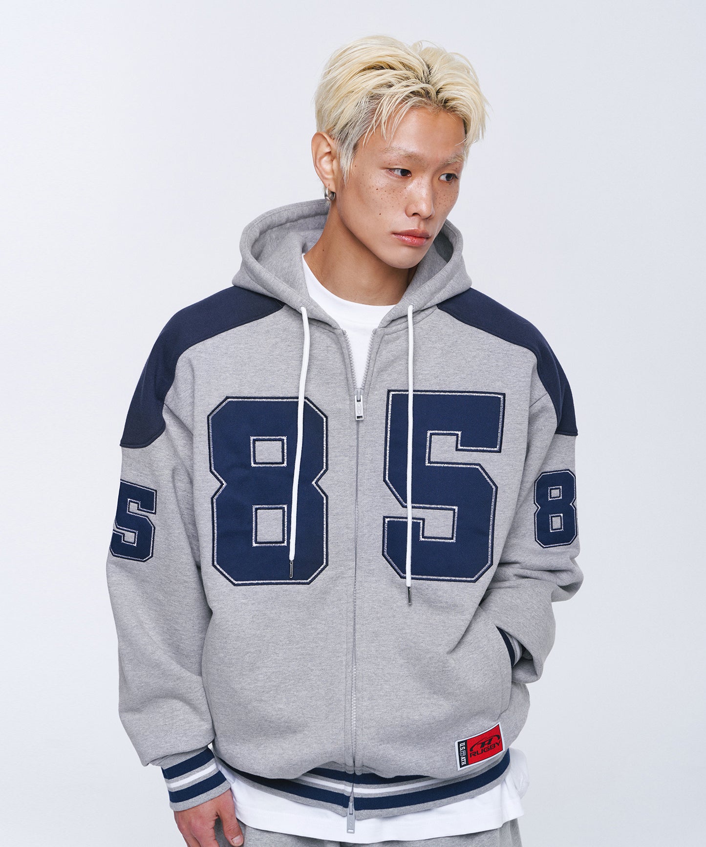 85 APPLIQUE RUGBY HOODIE ZIP-UP [GREY]