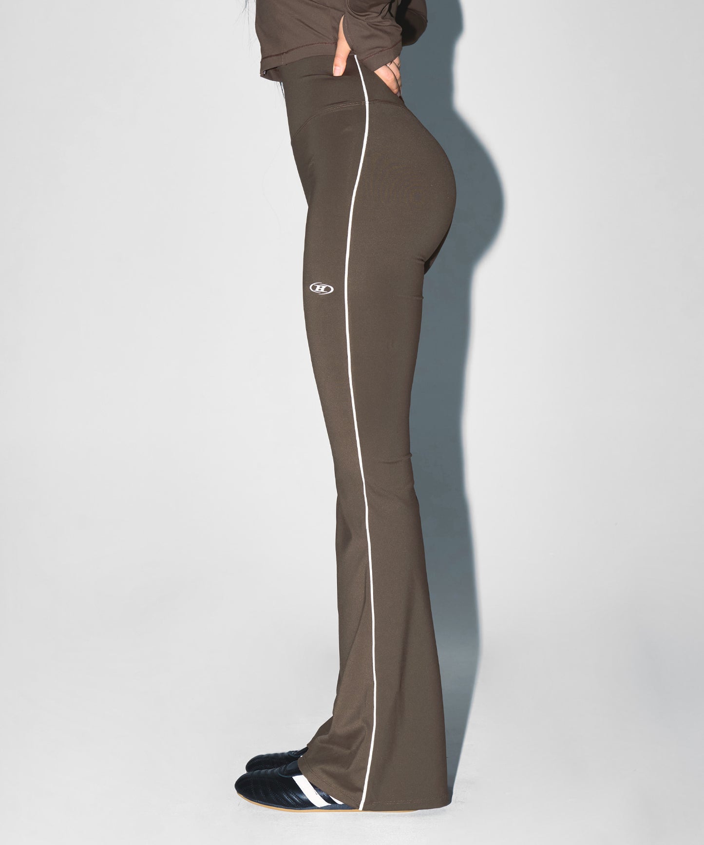 W PIPING FLEECE BOOTS CUT LEGGINGS [BROWN]