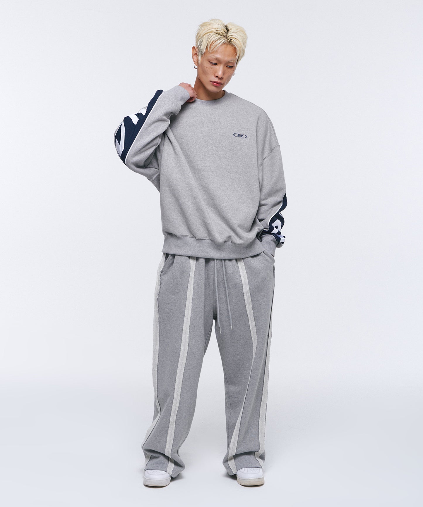 NYLON MIX BOLD SWEATSHIRTS [GREY]