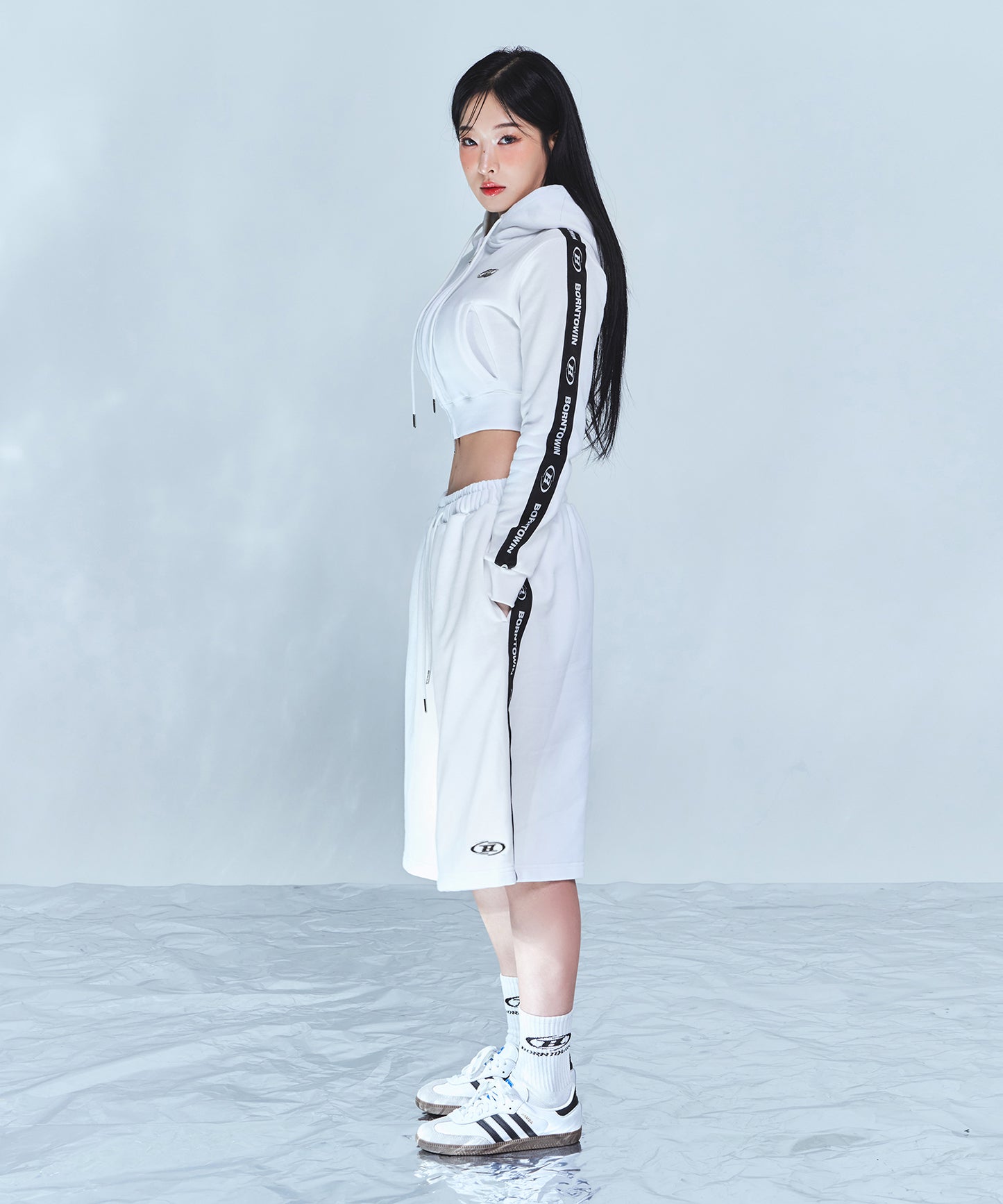 CHROME B BLACK LINE HALF PANTS LONG VER [WHITE]