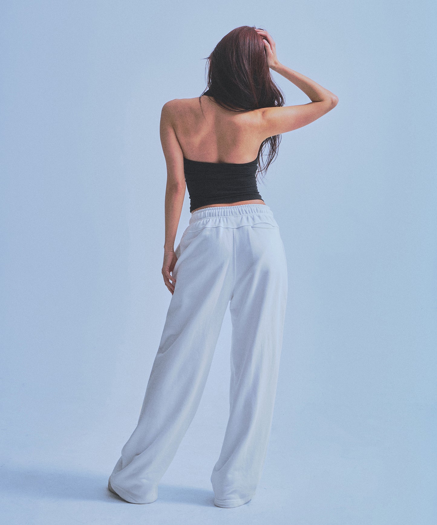 W 07 HALTERNECK SLEEVELESS [BLACK]