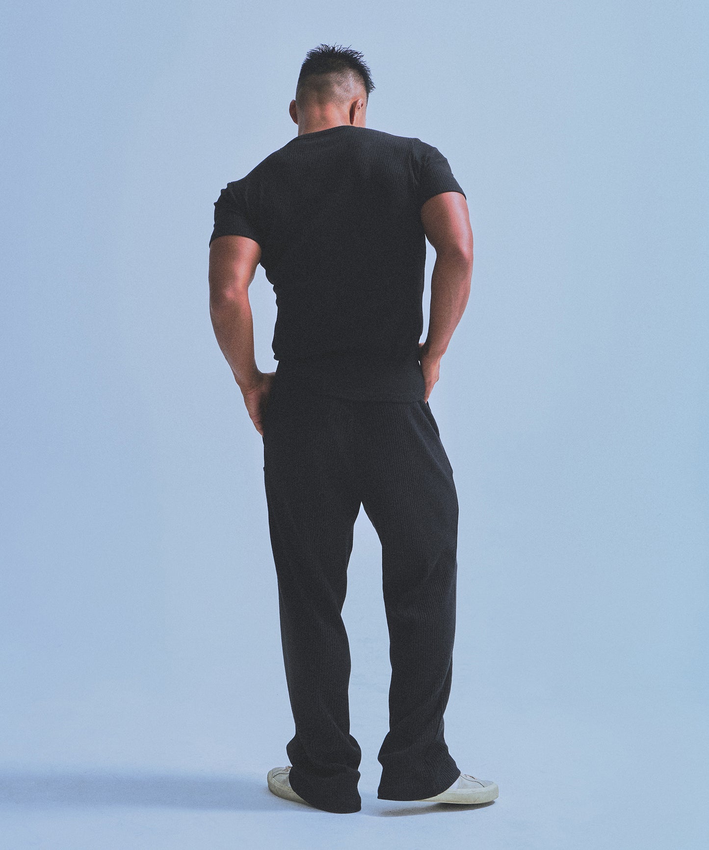 RIBBED B PENDANT MUSCLE FIT T-SHIRTS [BLACK]