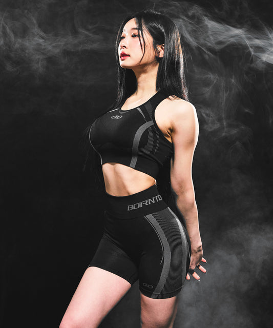 W SYMBOL B ECLIPSE SEAMLESS BRA TOP [BLACK]