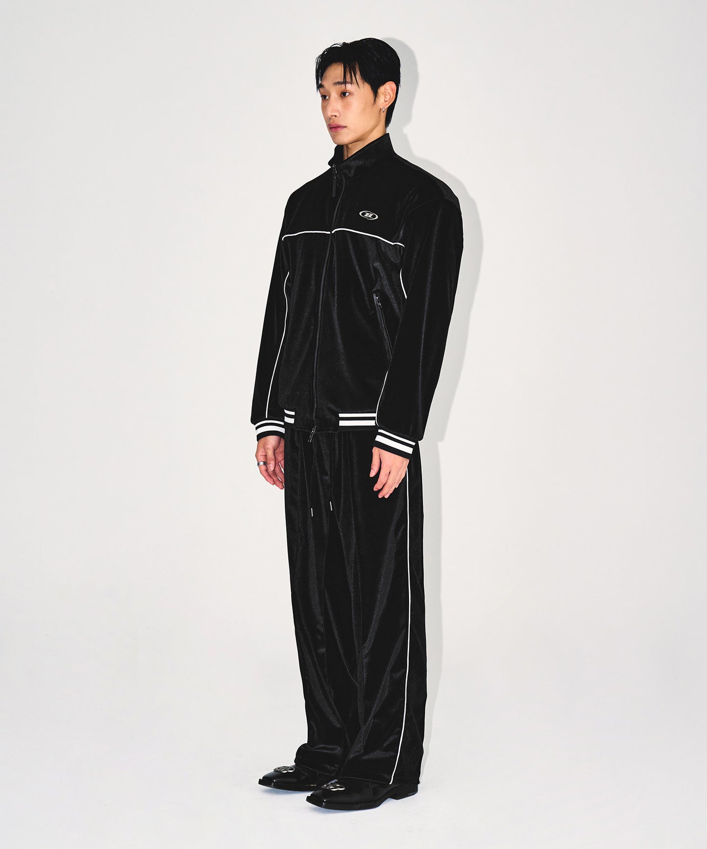 TRACK LINE VELVET JACKET [BLACK]