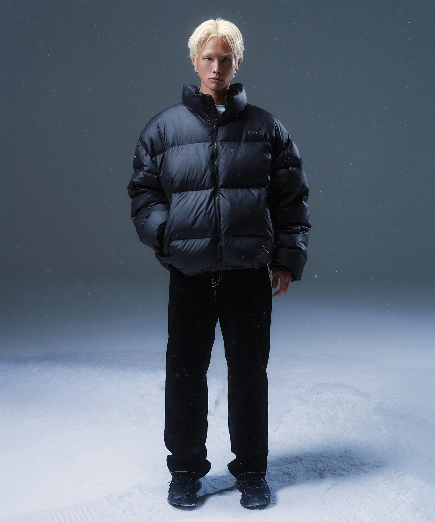 BIG SYMBOL PUFFER DOWN [BLACK]