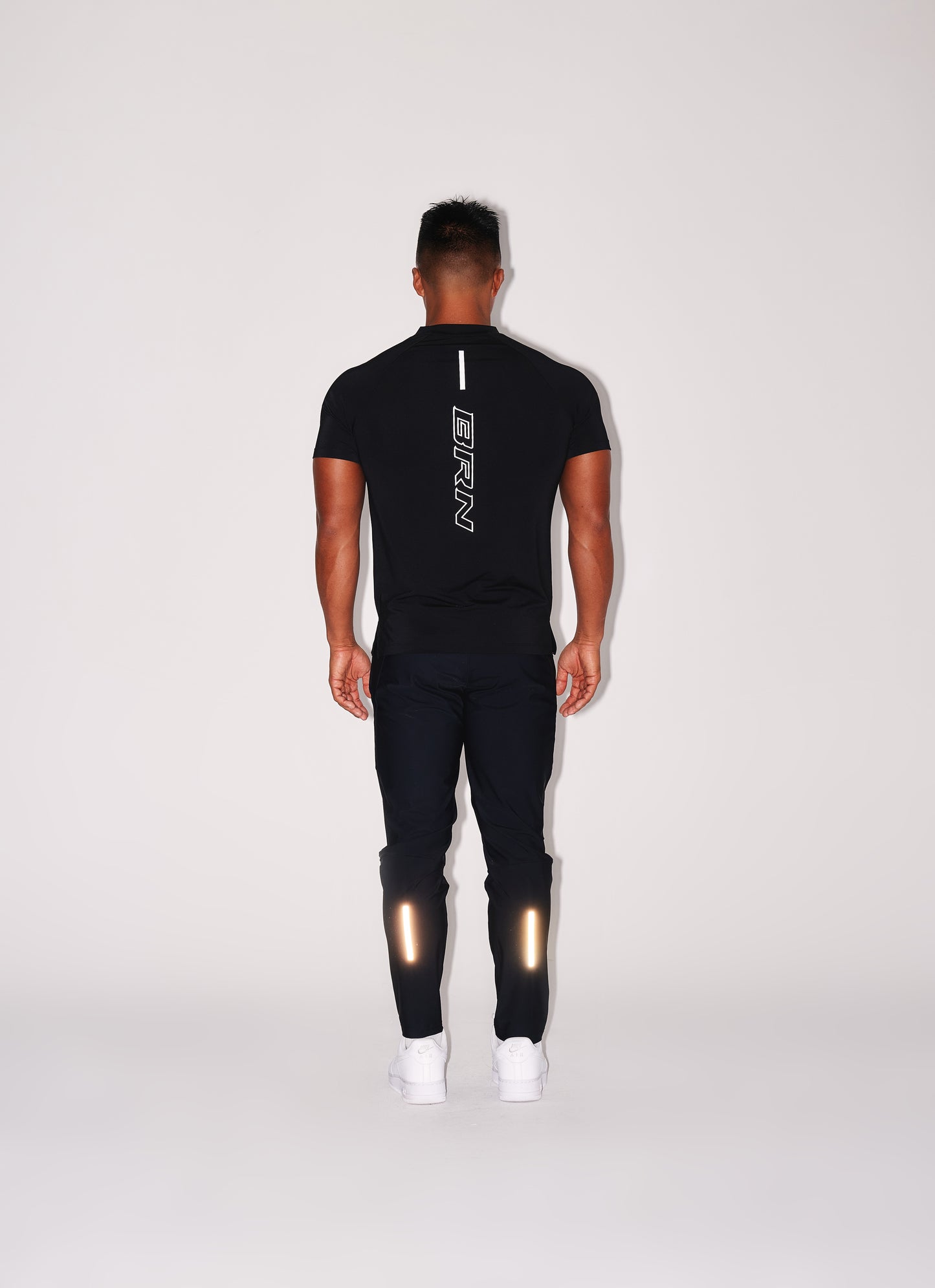 BRN SQUARE QUICK DRY T-SHIRTS [BLACK]