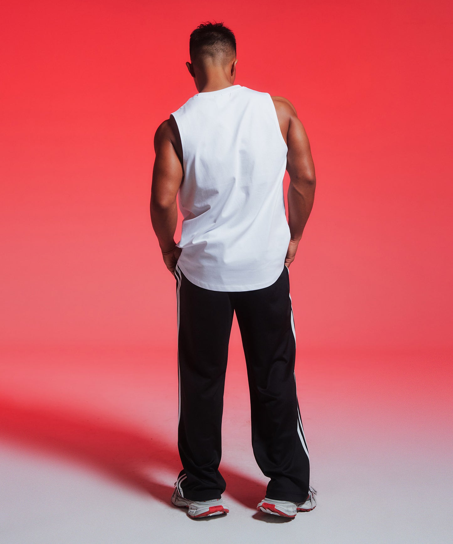 85 GYM COMFORT FIT SLEEVELESS [WHITE]