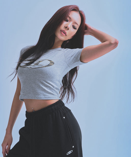 [16/5 開售] W CAMO B LOGO SEMI CROP T-SHIRTS [MELANGE GREY]