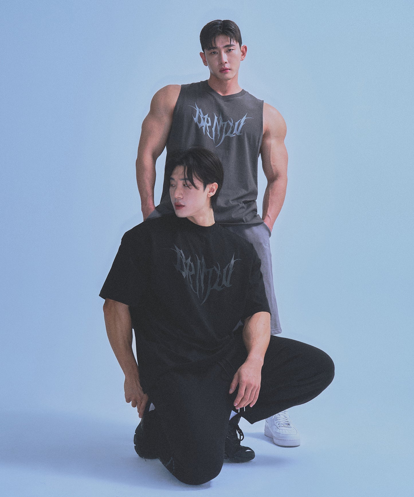 TRIBAL SEMI OVER FIT T-SHIRTS [BLACK]