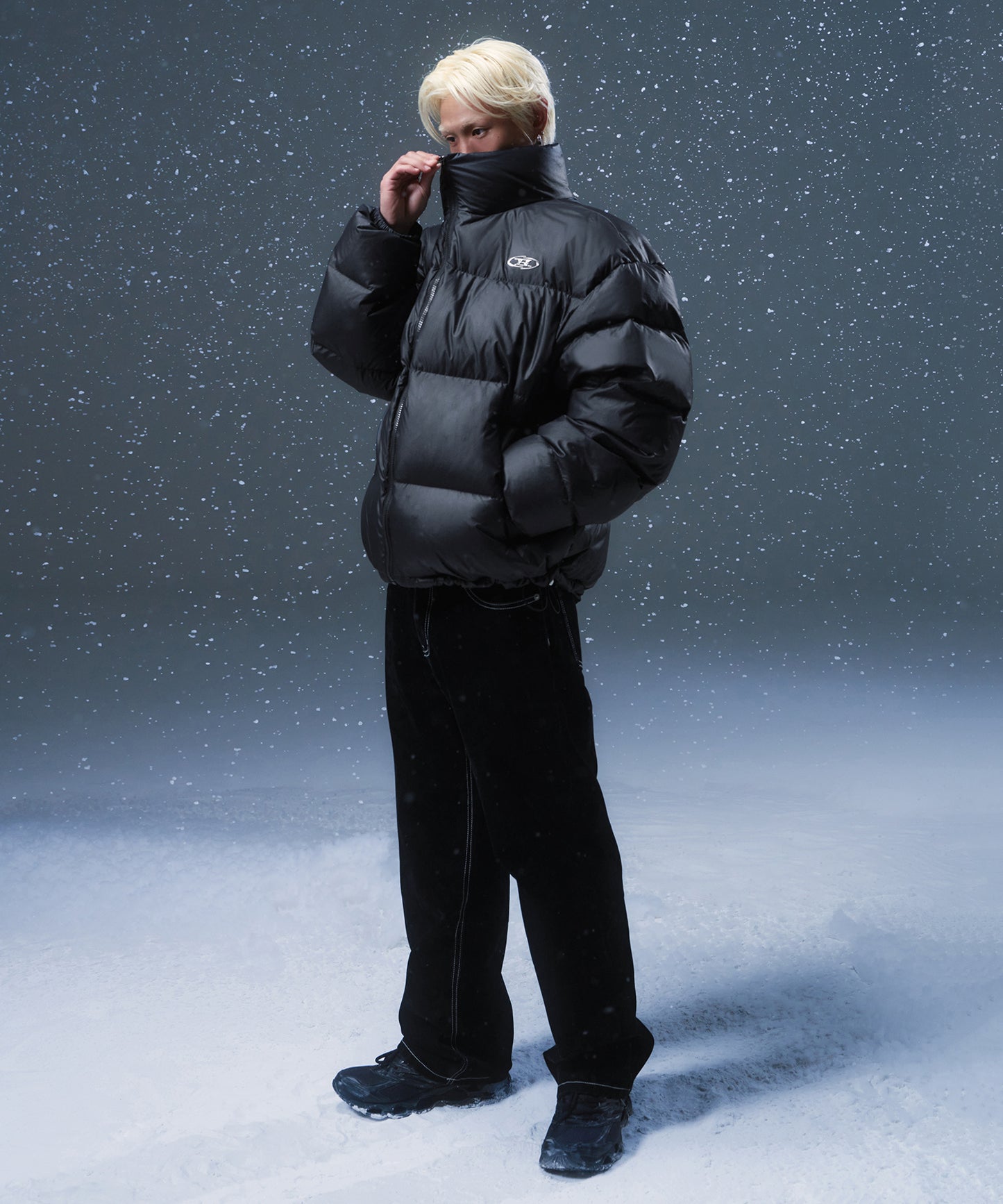 BIG SYMBOL PUFFER DOWN [BLACK]