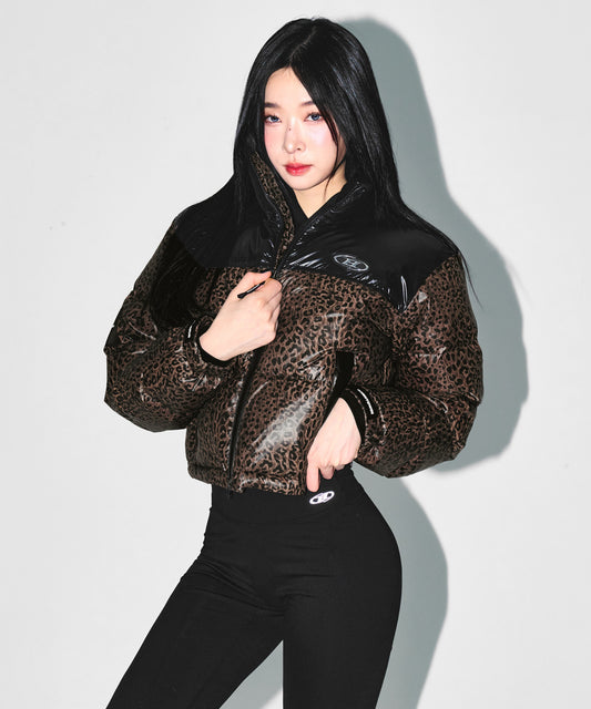 W SILVER B GLOSSY CROP PUFFER DOWN [LEOPARD]