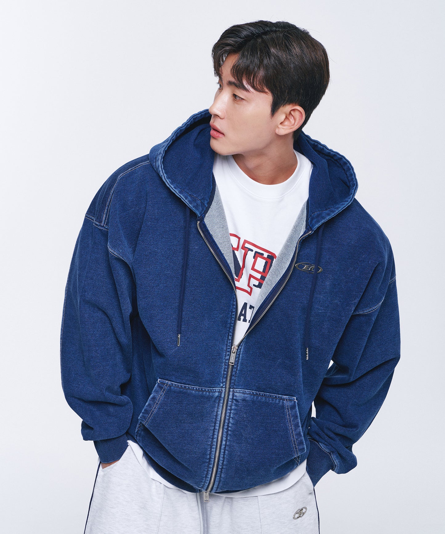 DENIM LIKE HOODIE ZIP-UP [MID DENIM]