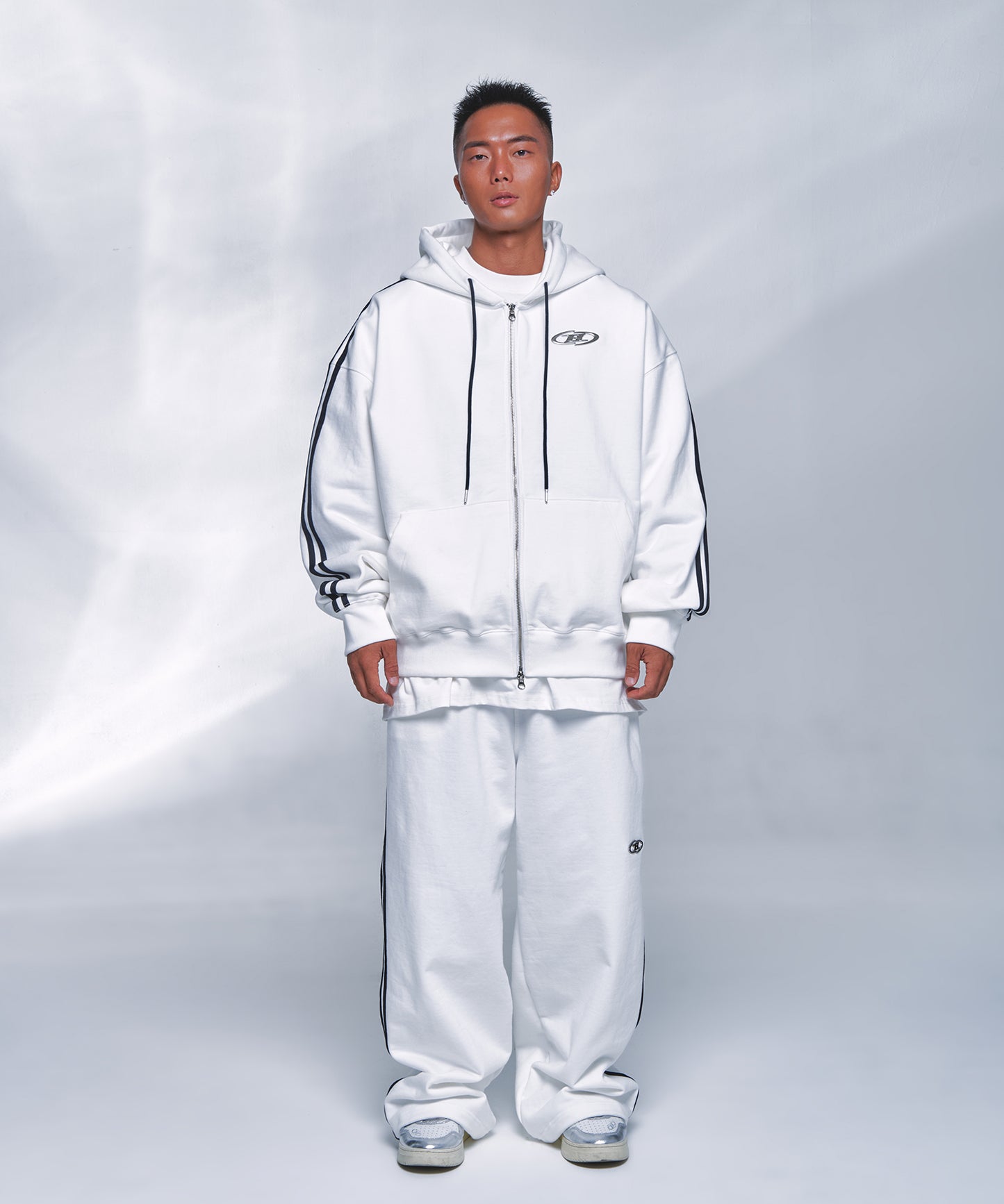 BIG CHROME B LOGO TRACK LINE ZIP-UP HOODIE [IVORY]