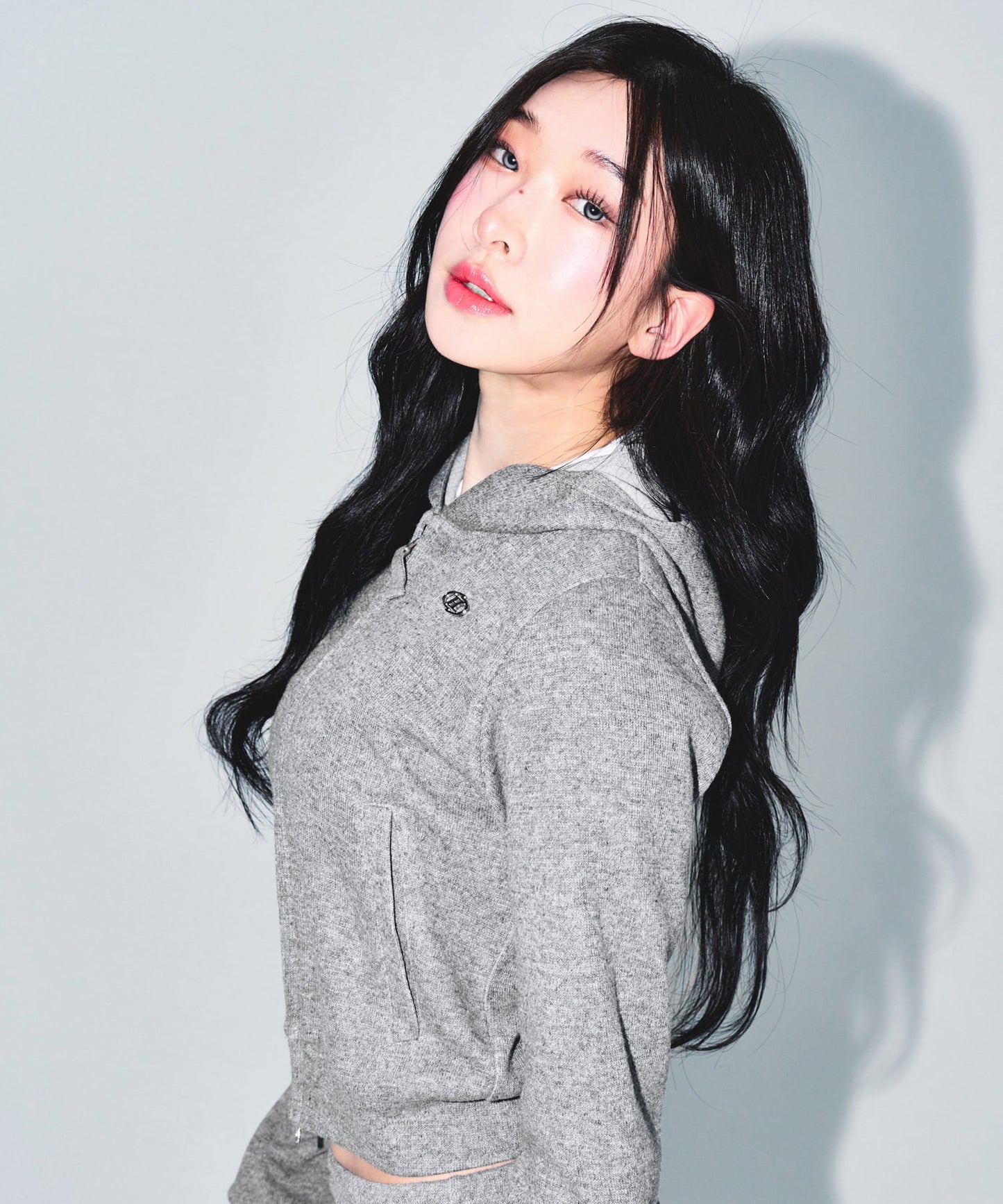 W KNIT LIKE SEMI CROP HOODIE ZIP-UP [MELANGE GREY]