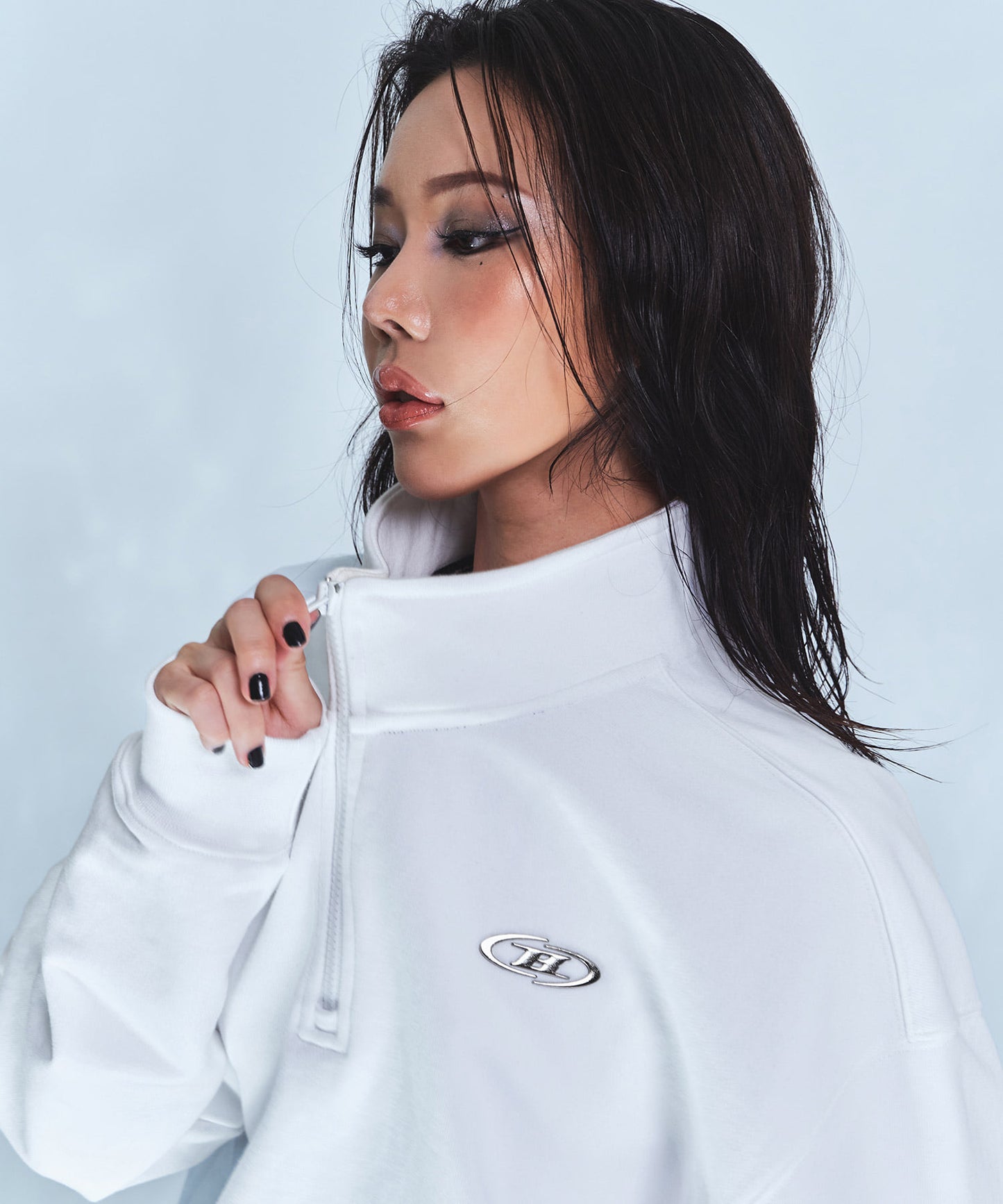 CHROME B HALF ZIP-UP SWEATSHIRTS [WHITE]