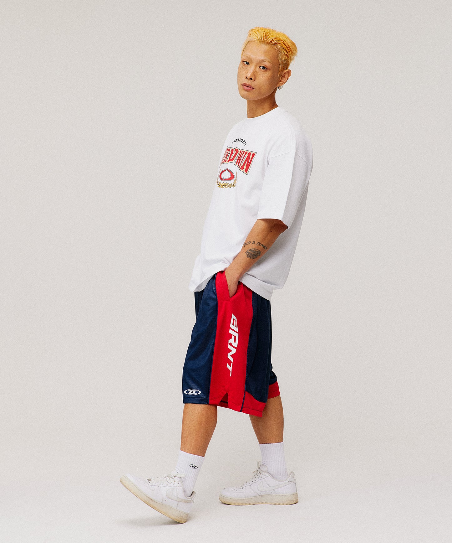 SYMBOL B VICTORY SEMI OVER FIT T-SHIRTS [WHITE]