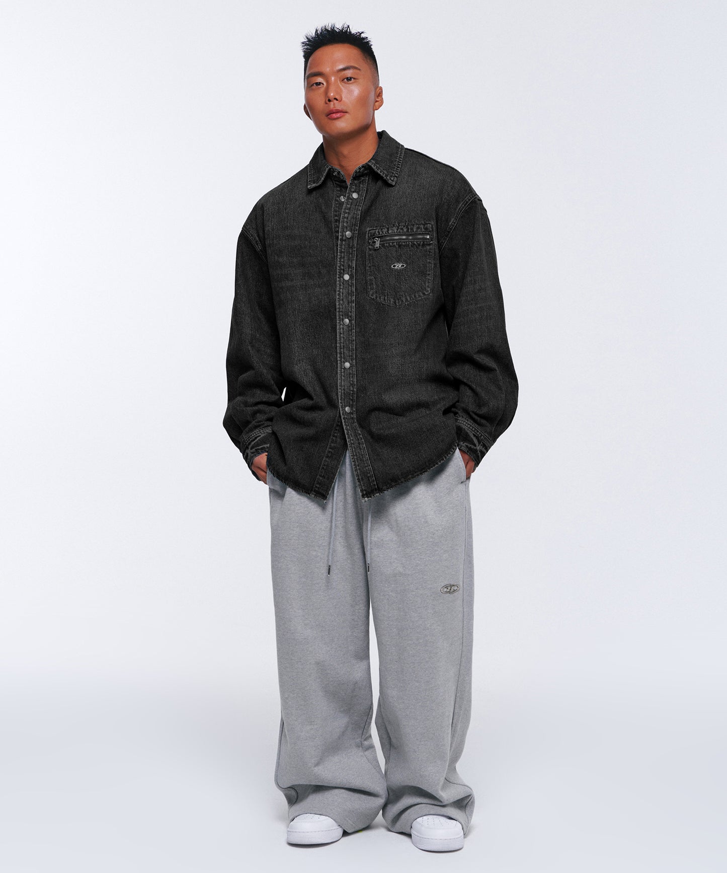 WASHED DENIM OVER FIT SHIRTS [BLACK DENIM]