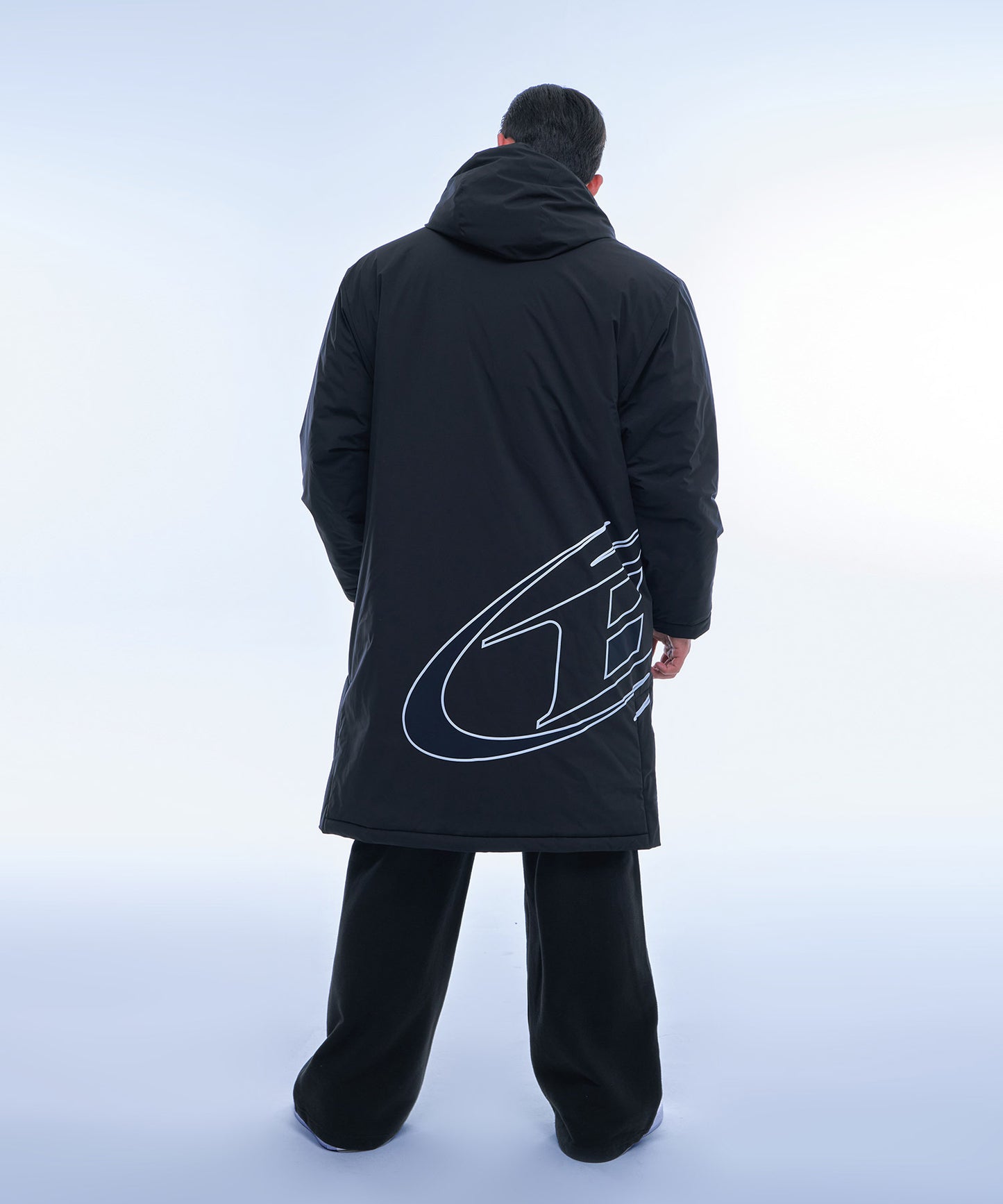 BIG SYMBOL BENCH PARKA [BLACK]