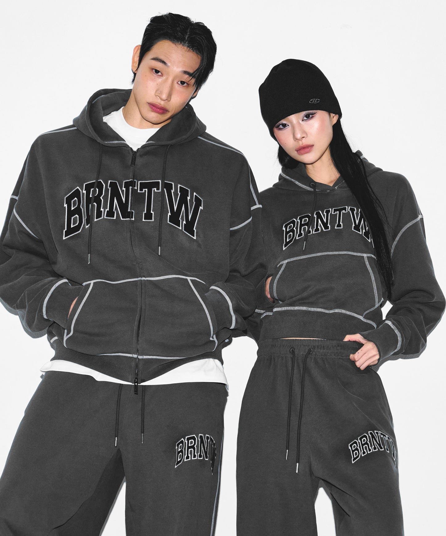 [12/16 Delivery] PIGMENT DYEING HOODIE ZIP-UP [CHARCOAL]