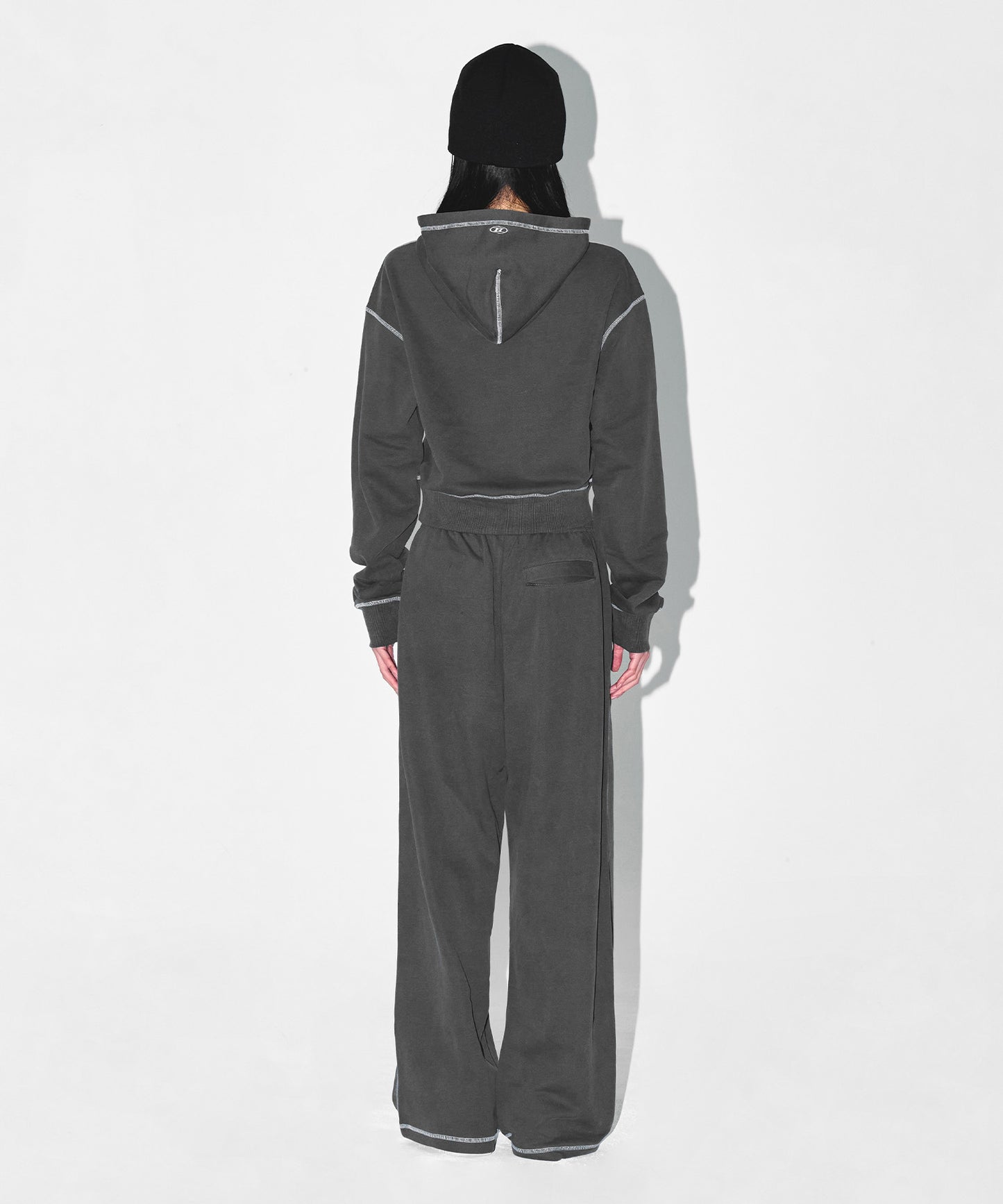 W PIGMENT DYEING CROP HOODIE [CHARCOAL]