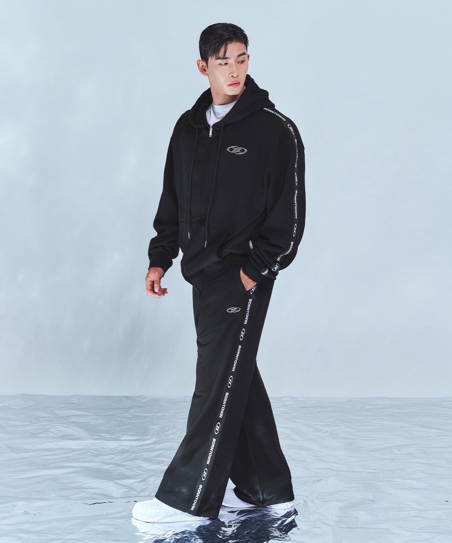 BIG CHROME B BLACK LINE ZIP-UP HOODIE [BLACK]