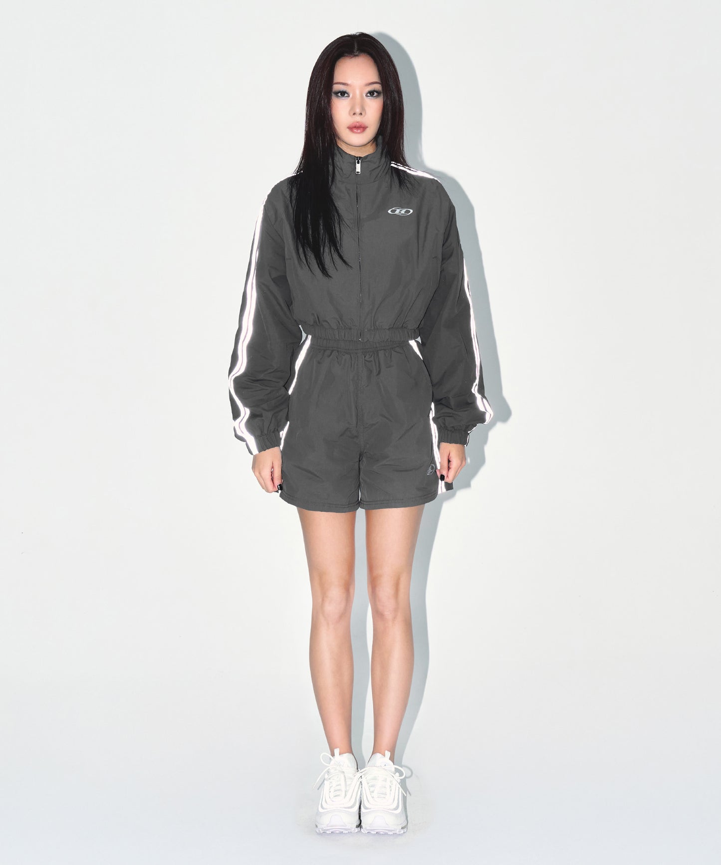 REFLECTIVE LINE CROP WIND BREAKER [CHARCOAL]