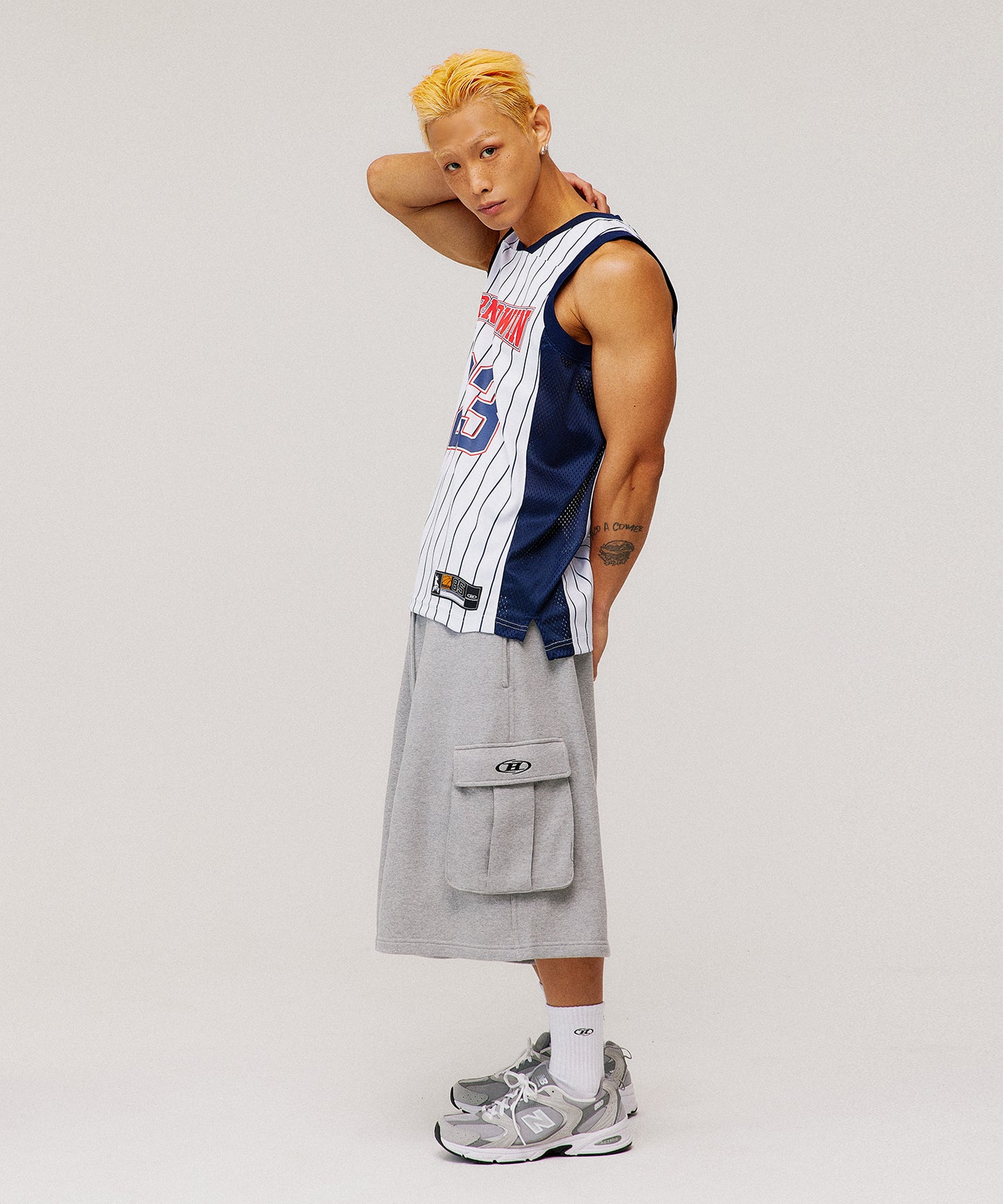 NUMBER 23 BASKETBALL SLEEVELESS [WHITE]