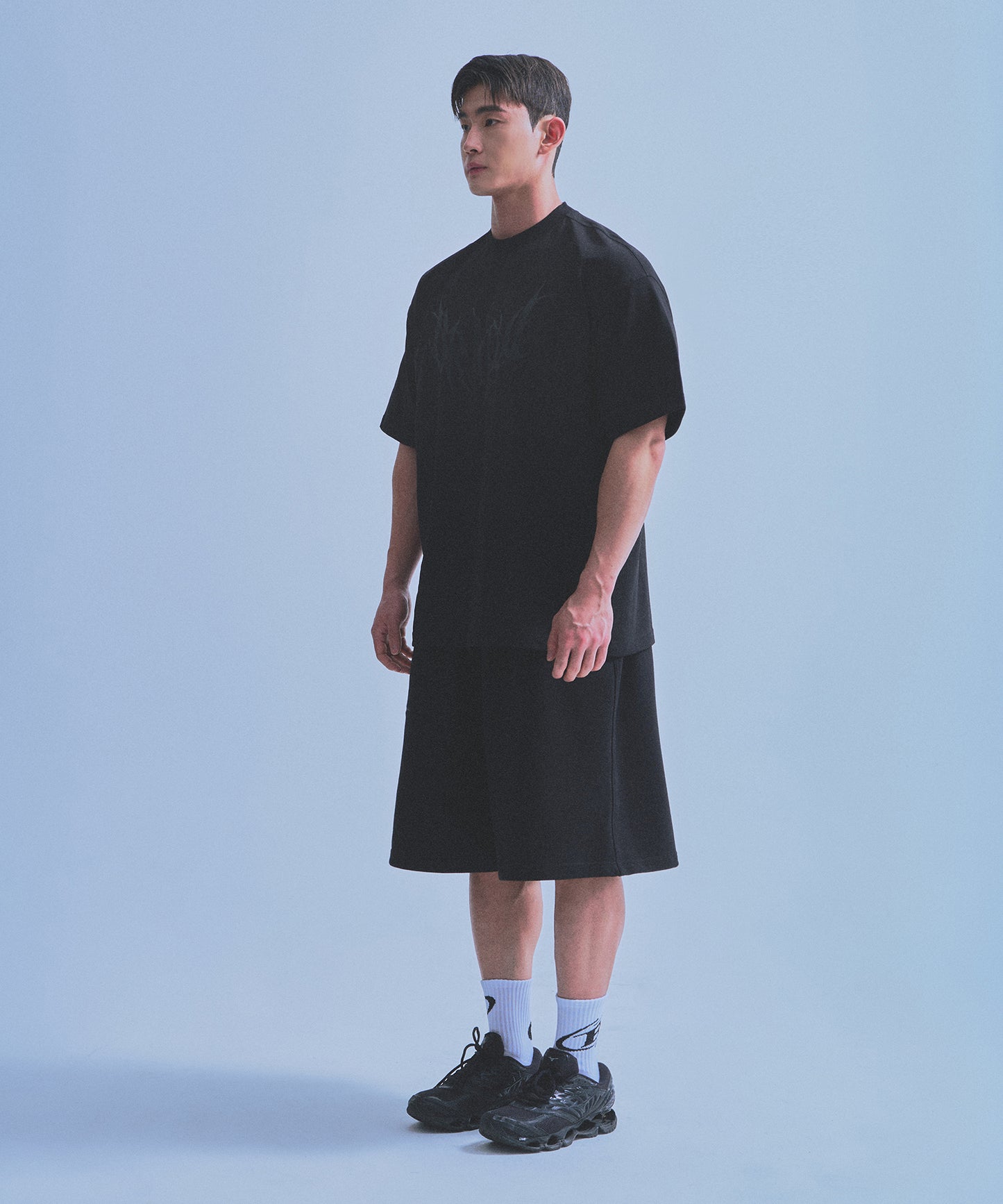 TRIBAL SEMI OVER FIT T-SHIRTS [BLACK]