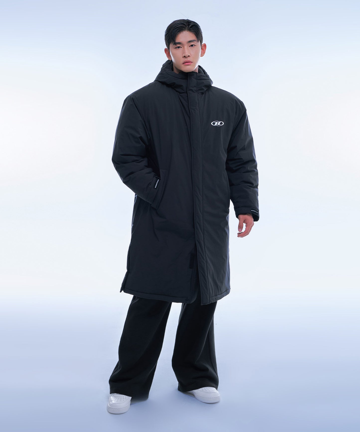 BIG SYMBOL BENCH PARKA [BLACK]