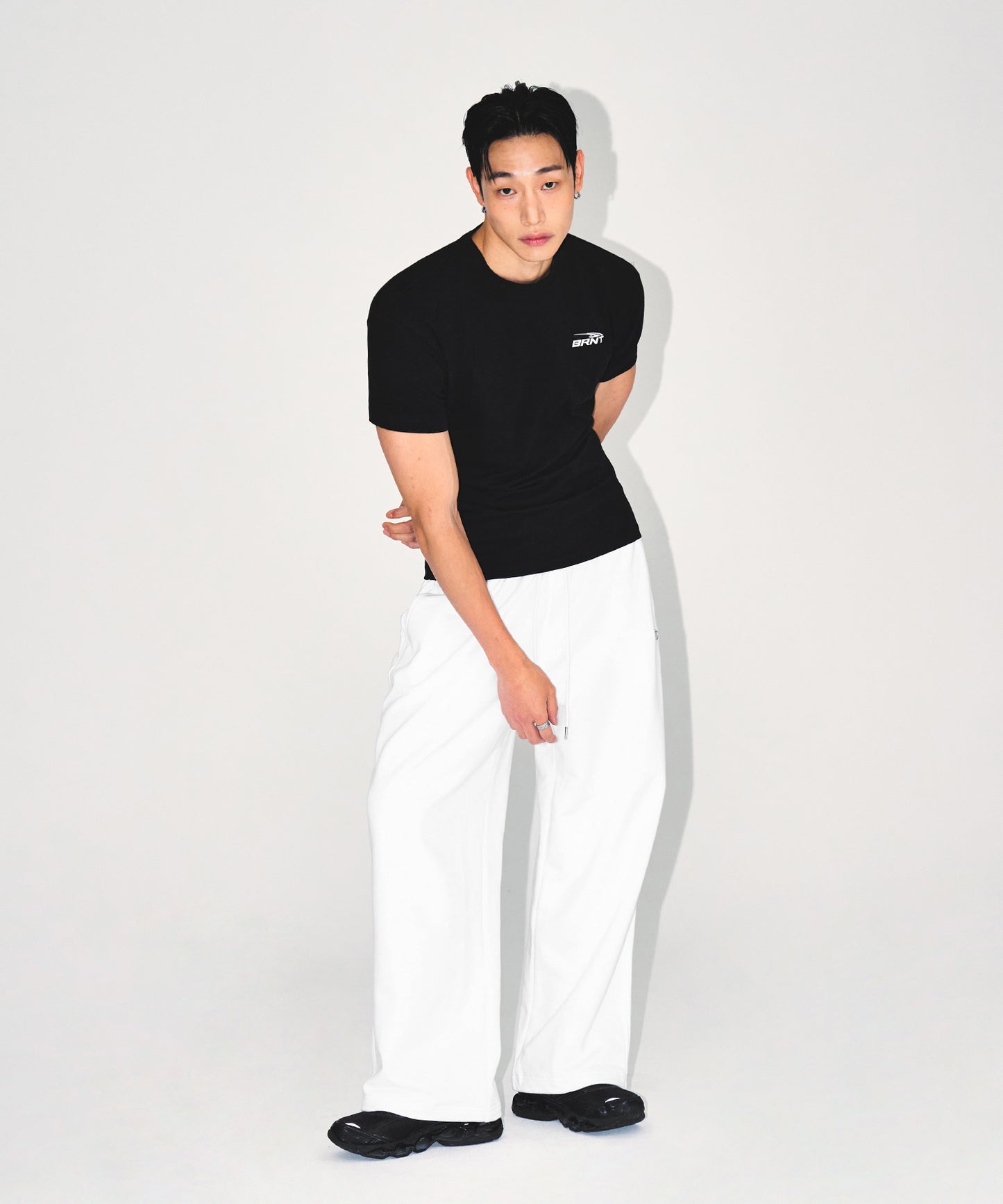 BRNT BACK LOGO MUSCLE FIT T-SHIRTS [BLACK]