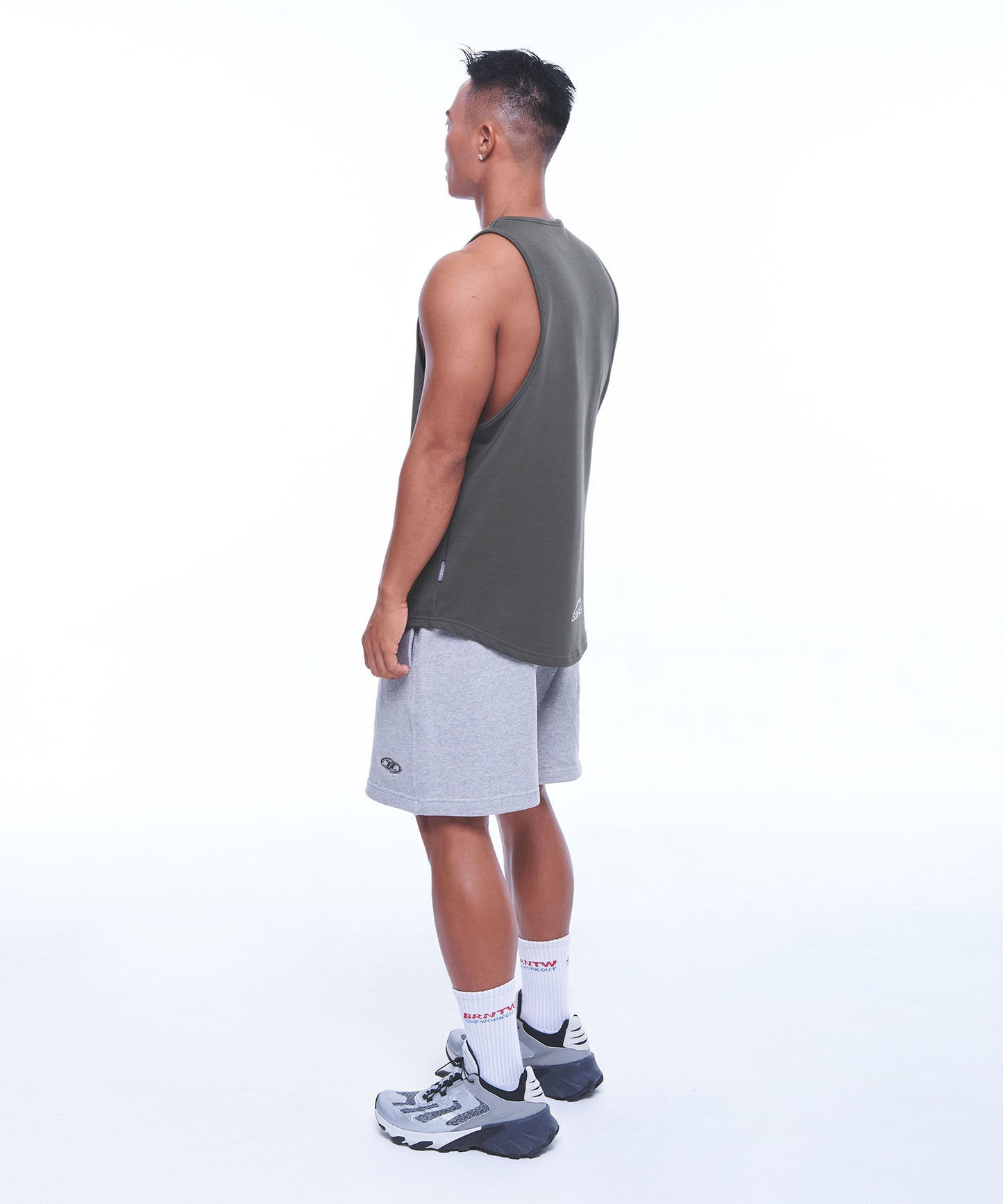 SILVER B LOGO NEW FIT SLEEVELESS [KHAKI]