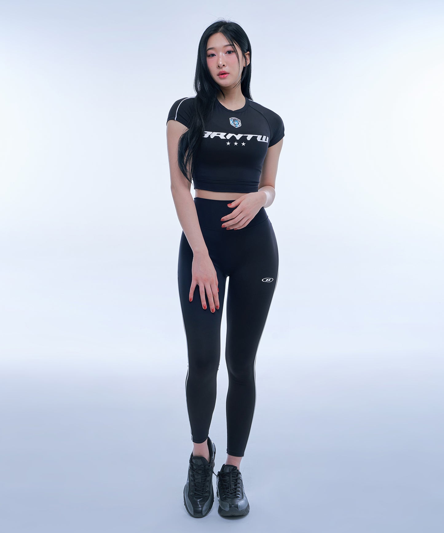 PIPING RAGLAN CROP T-SHIRTS [BLACK]