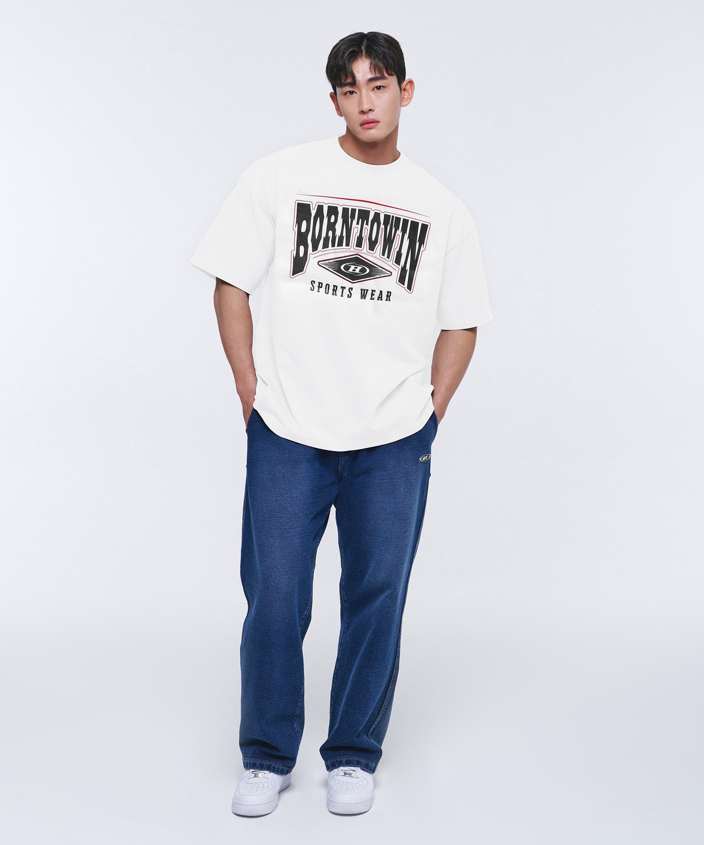SQUARE ARCH SEMI OVER FIT T-SHIRTS [WHITE]