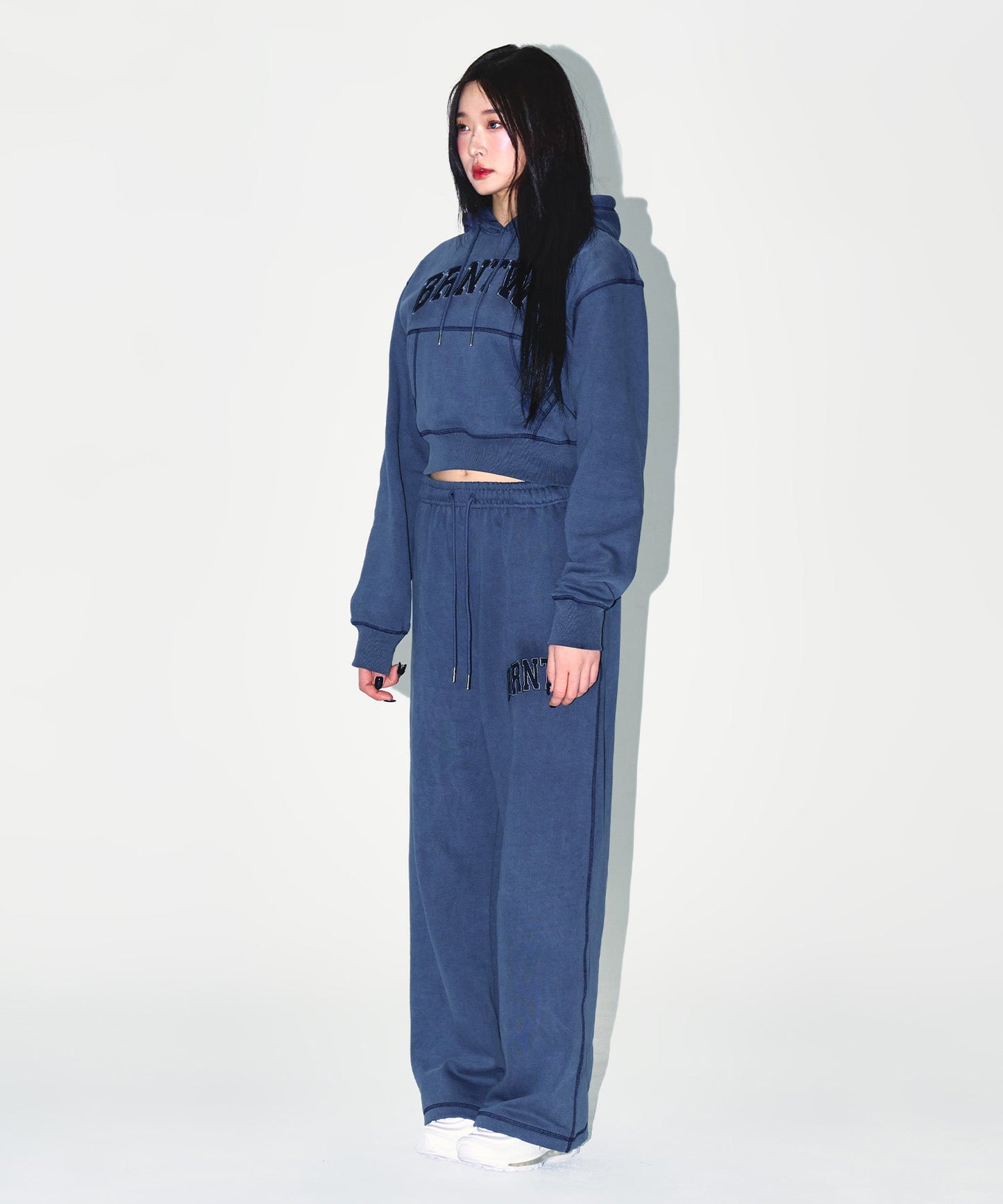 W PIGMENT DYEING CROP HOODIE [BLUE]