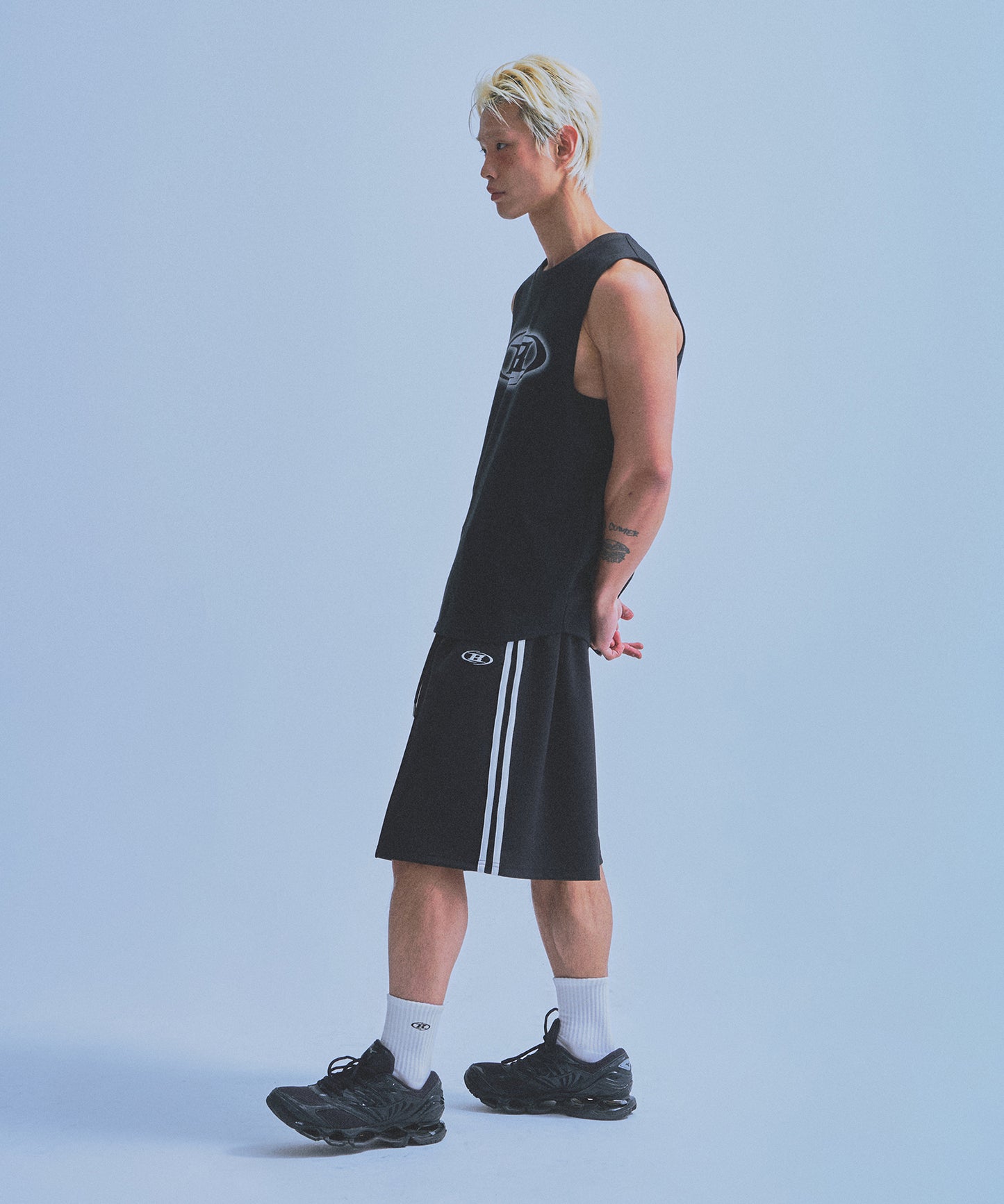 BIG SYMBOL COMFORT FIT SLEEVELESS [BLACK]