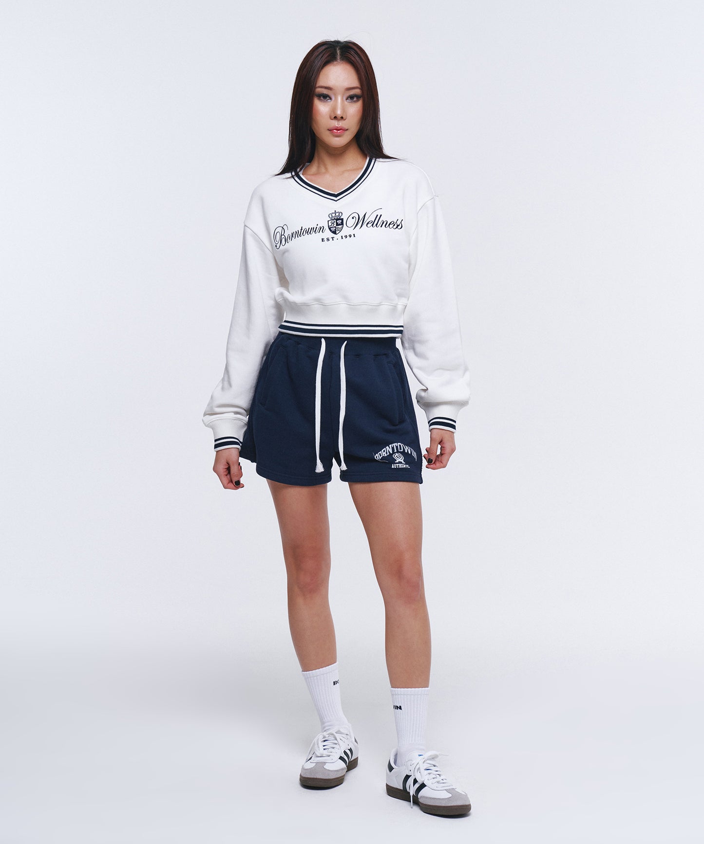 IN STOCK* W WELLNESS V-NECK CROP SWEATSHIRTS [IVORY]