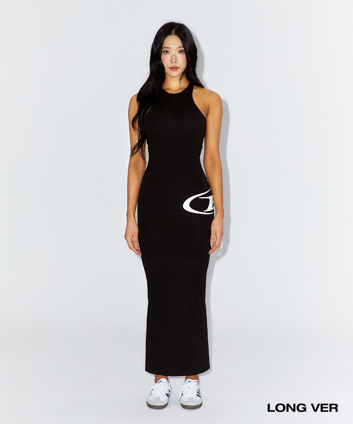*restock in July *WINNER SLEEVELESS LONG DRESS [BLACK]