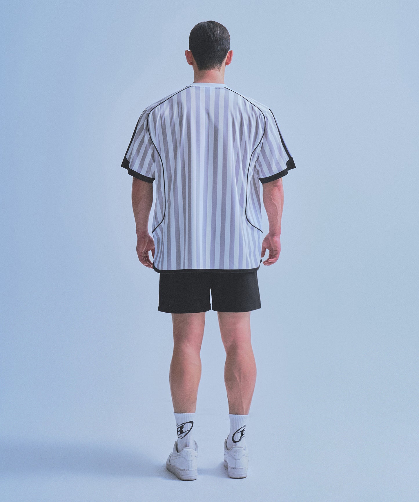 SYMBOL B SOCCER STRIPE JERSEY [WHITE]