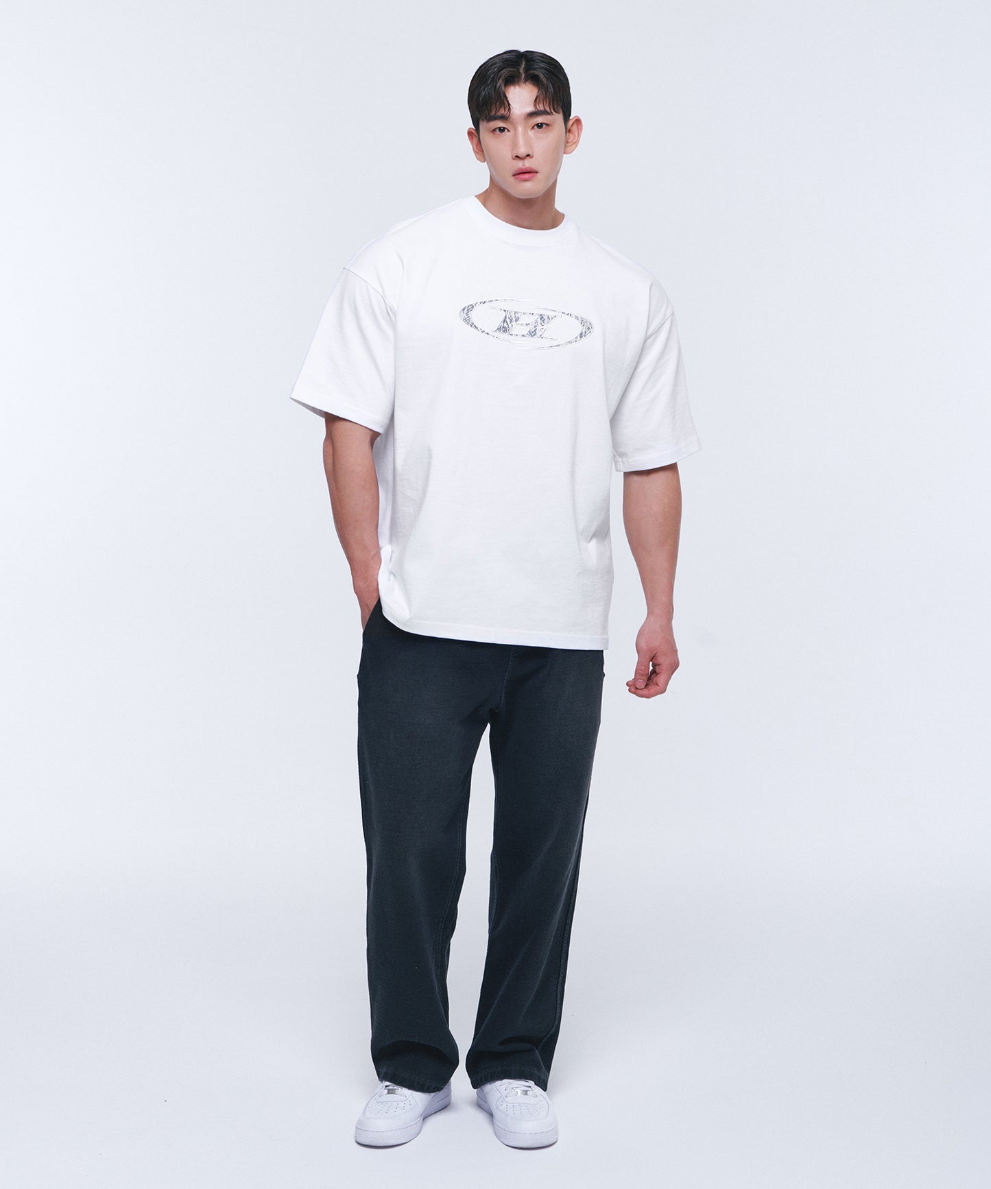 SYMBOL B PYTHON SEMI OVER FIT T-SHIRTS [WHITE]
